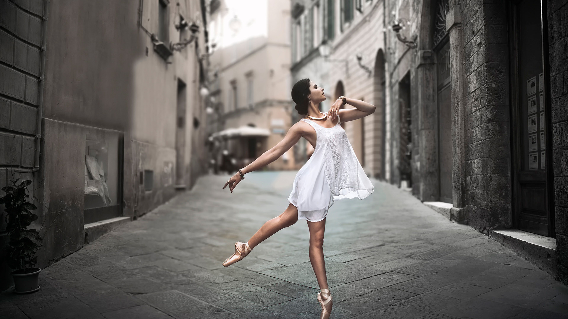City street dance, Ballet pointe shoes, Girls in motion, Vibrant wallpaper, 1920x1080 Full HD Desktop