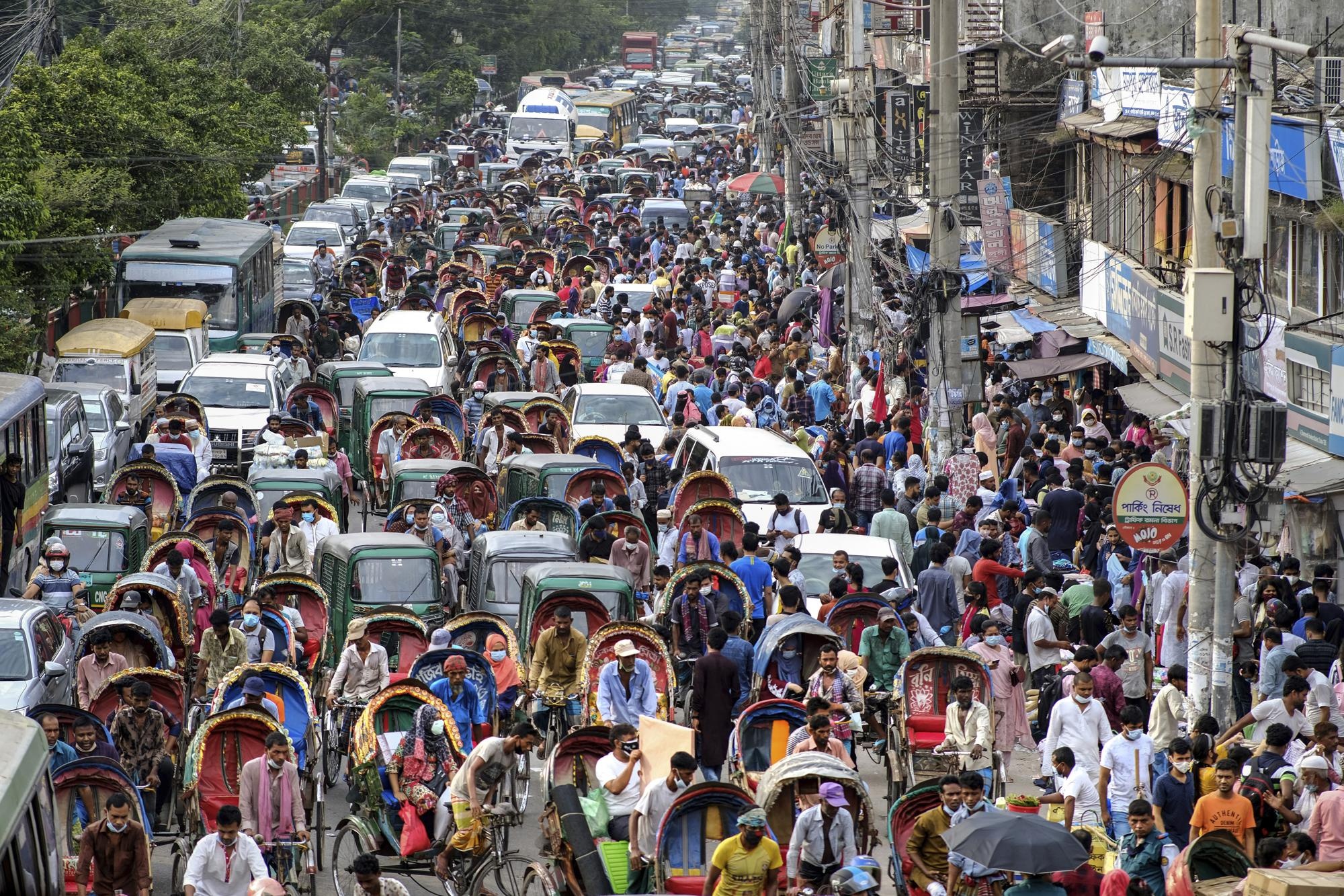 Bangladesh: Bangladeshi capital, A megacity, Traffic jam. 2000x1340 HD Wallpaper.