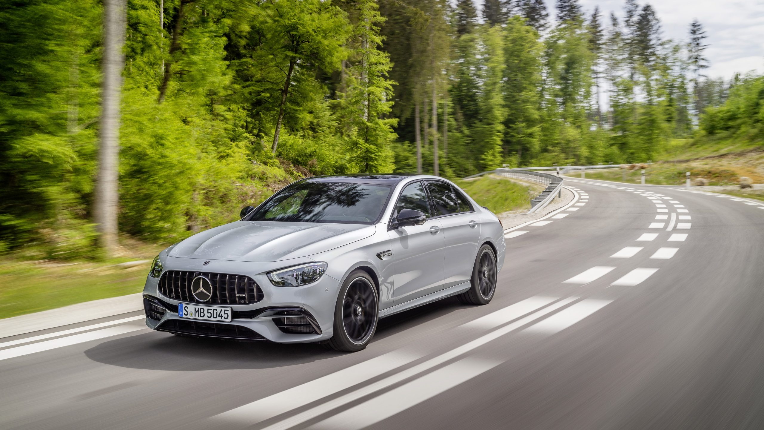 Mercedes-Benz E-Class, AMG E63 S, High-quality wallpapers, Luxury performance, 2560x1440 HD Desktop