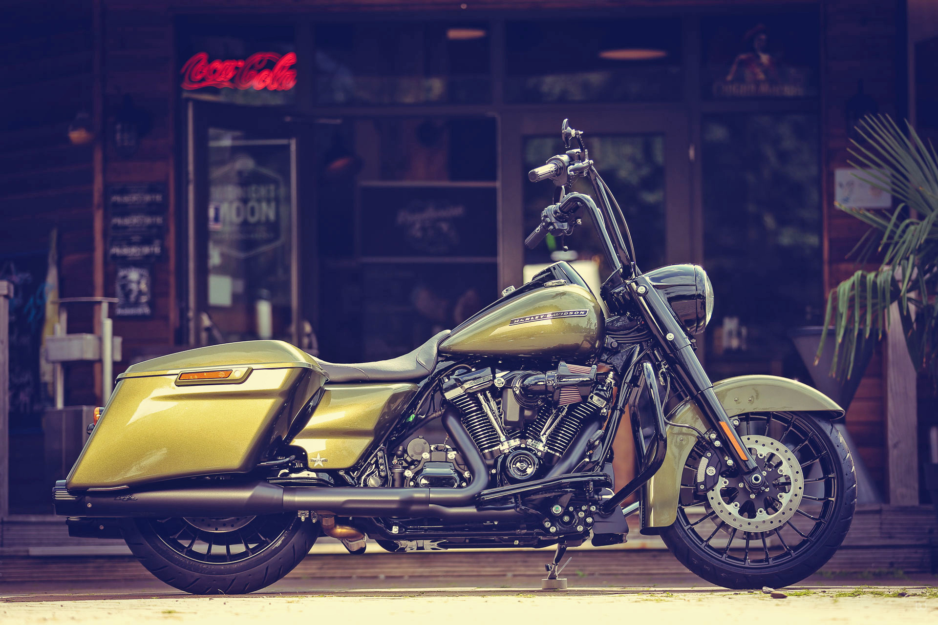 Harley-Davidson Road King, Custom bagger motorcycle, 1920x1280 HD Desktop