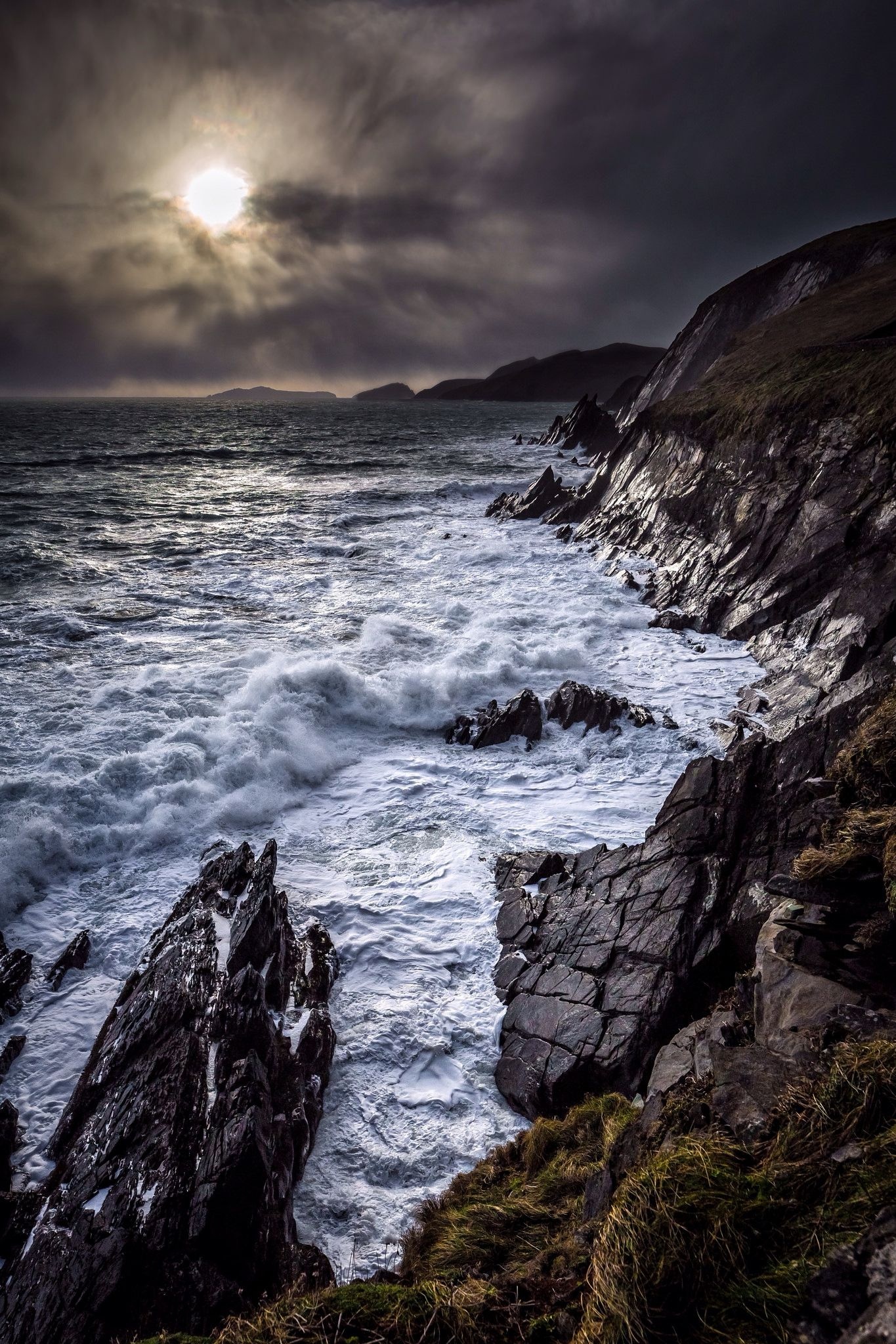 Slea Head Drive, Dingle Peninsula, Irish landscape, 1370x2050 HD Phone