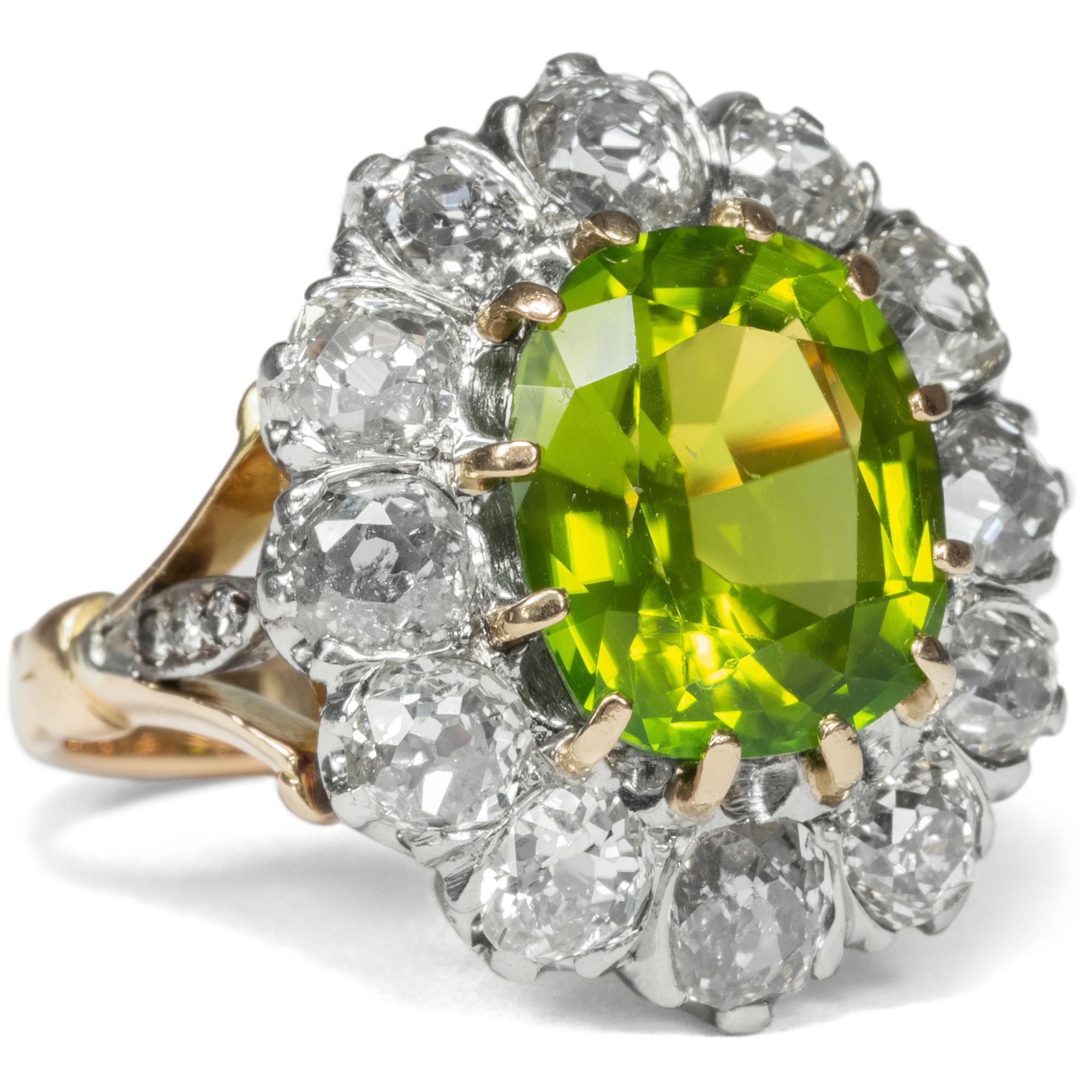 Peridot, Antique ring, Timeless beauty, Exquisite craftsmanship, 2000x2000 HD Phone