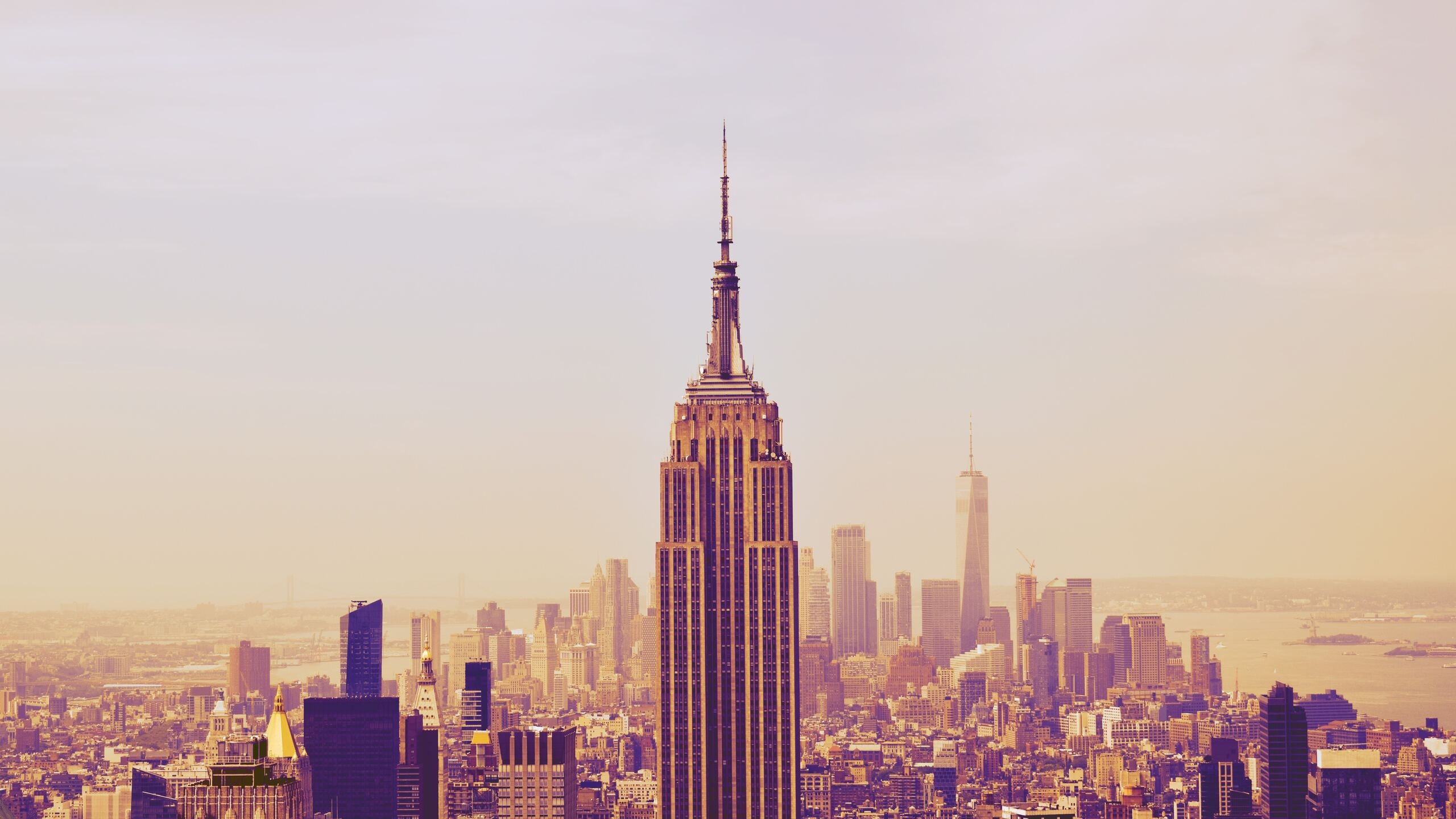 Empire State Building, New York skyline, 5K resolution, Breathtaking beauty, 2560x1440 HD Desktop