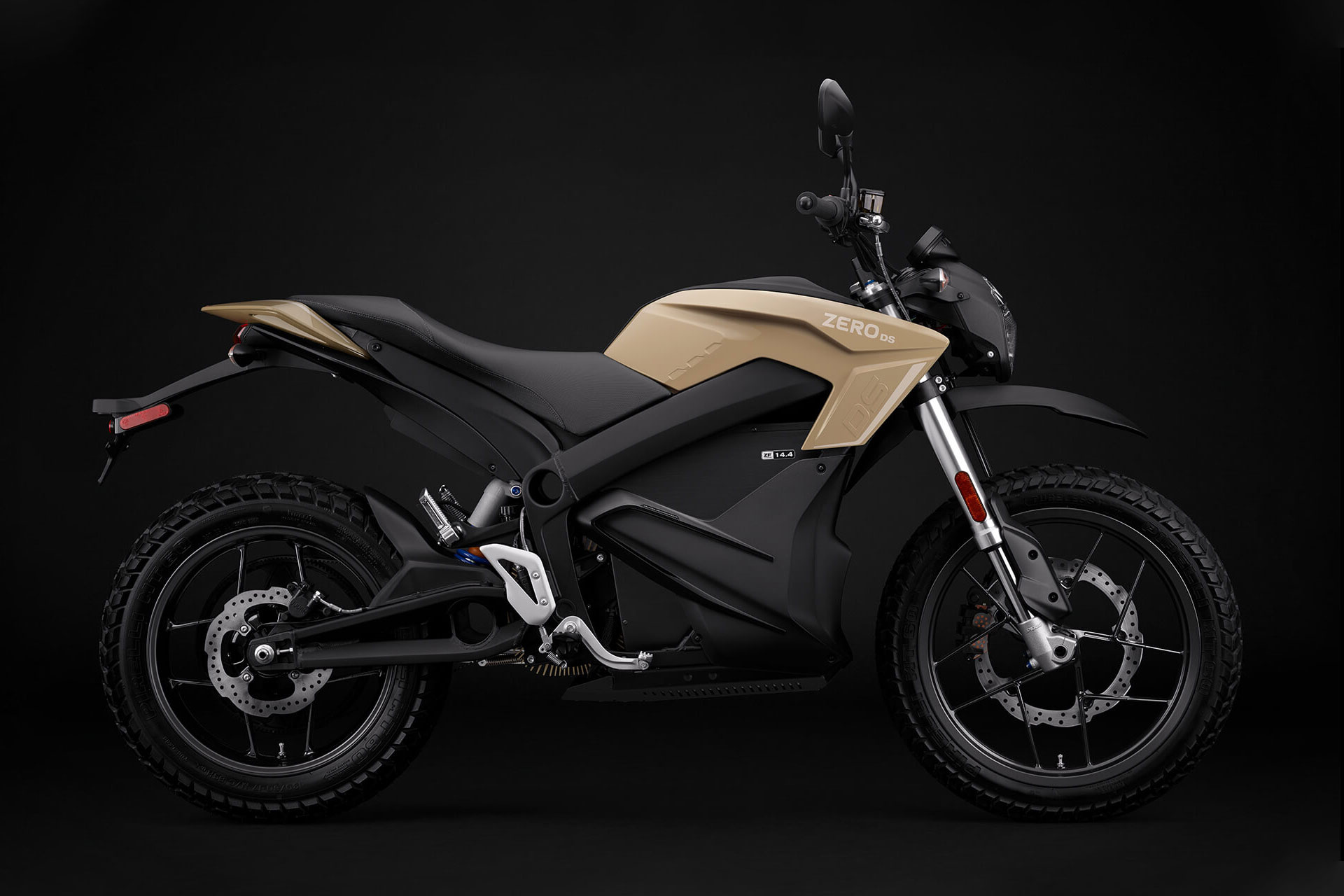 Zero DS motorcycle, Motocycle uncrate, Sleek design, Cutting-edge technology, 1920x1280 HD Desktop