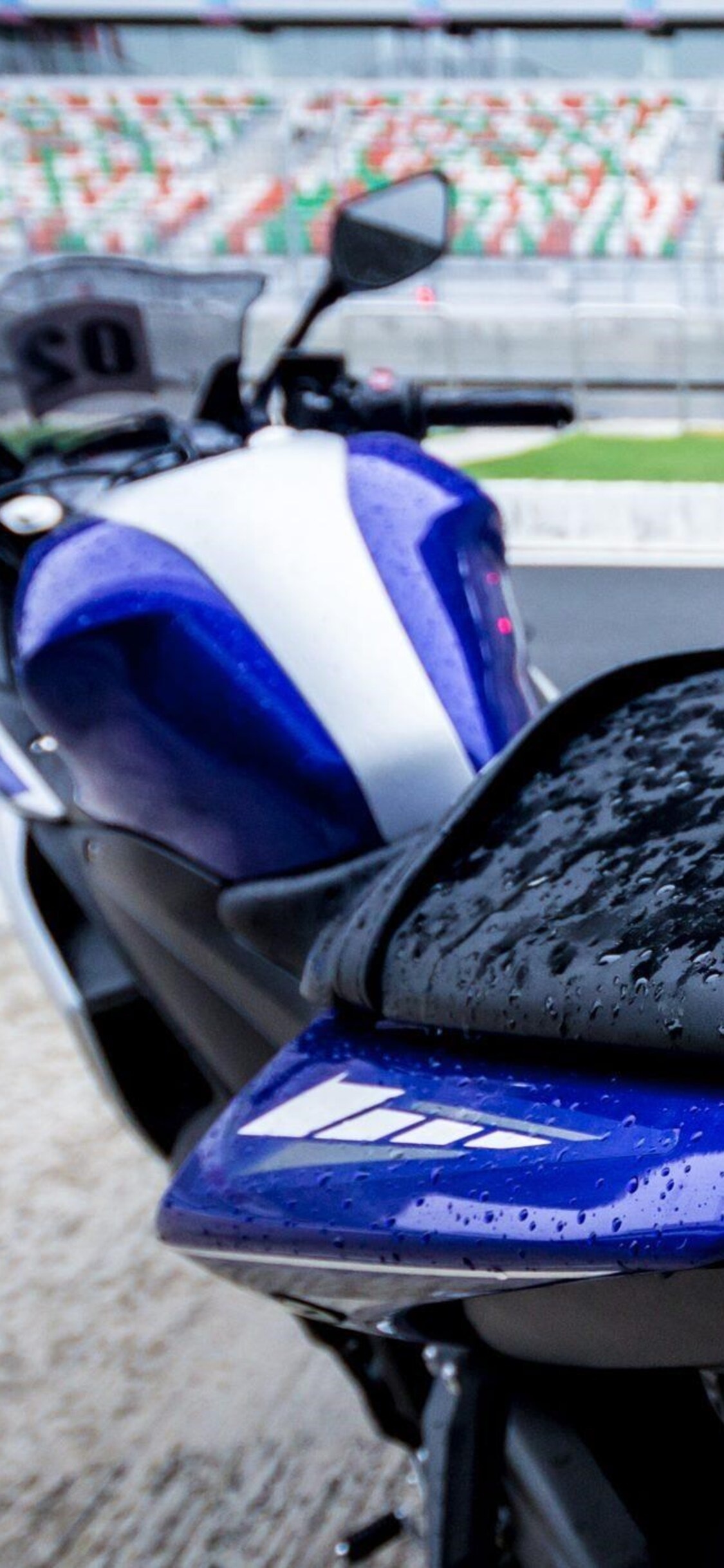 Yamaha YZF-R3, Tail light design, iPhone XS wallpapers, HD 4k images, 1130x2440 HD Handy