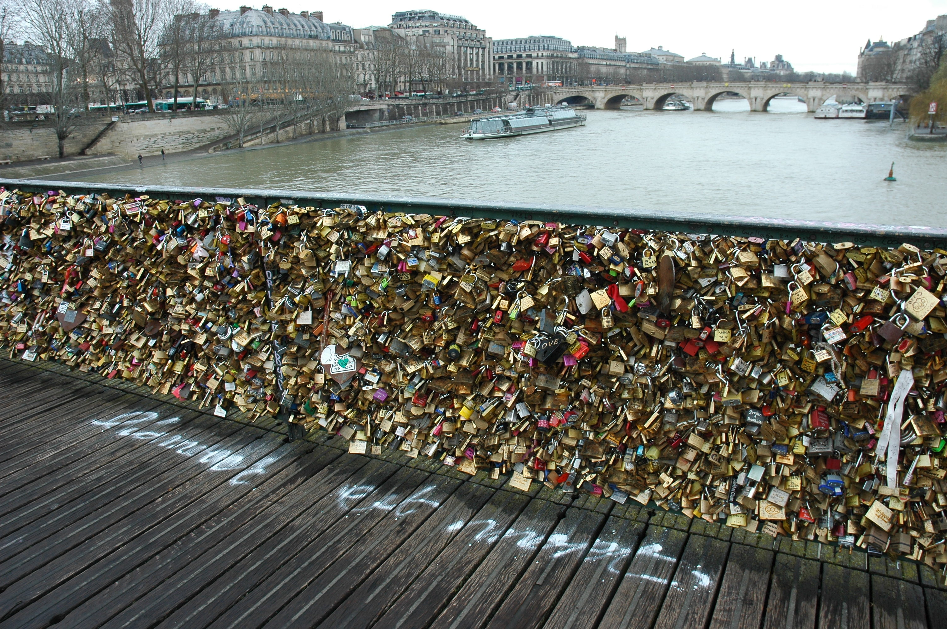 Lover's Bridge, Paris, Memories of love locks, Simplistic time, 3010x2000 HD Desktop