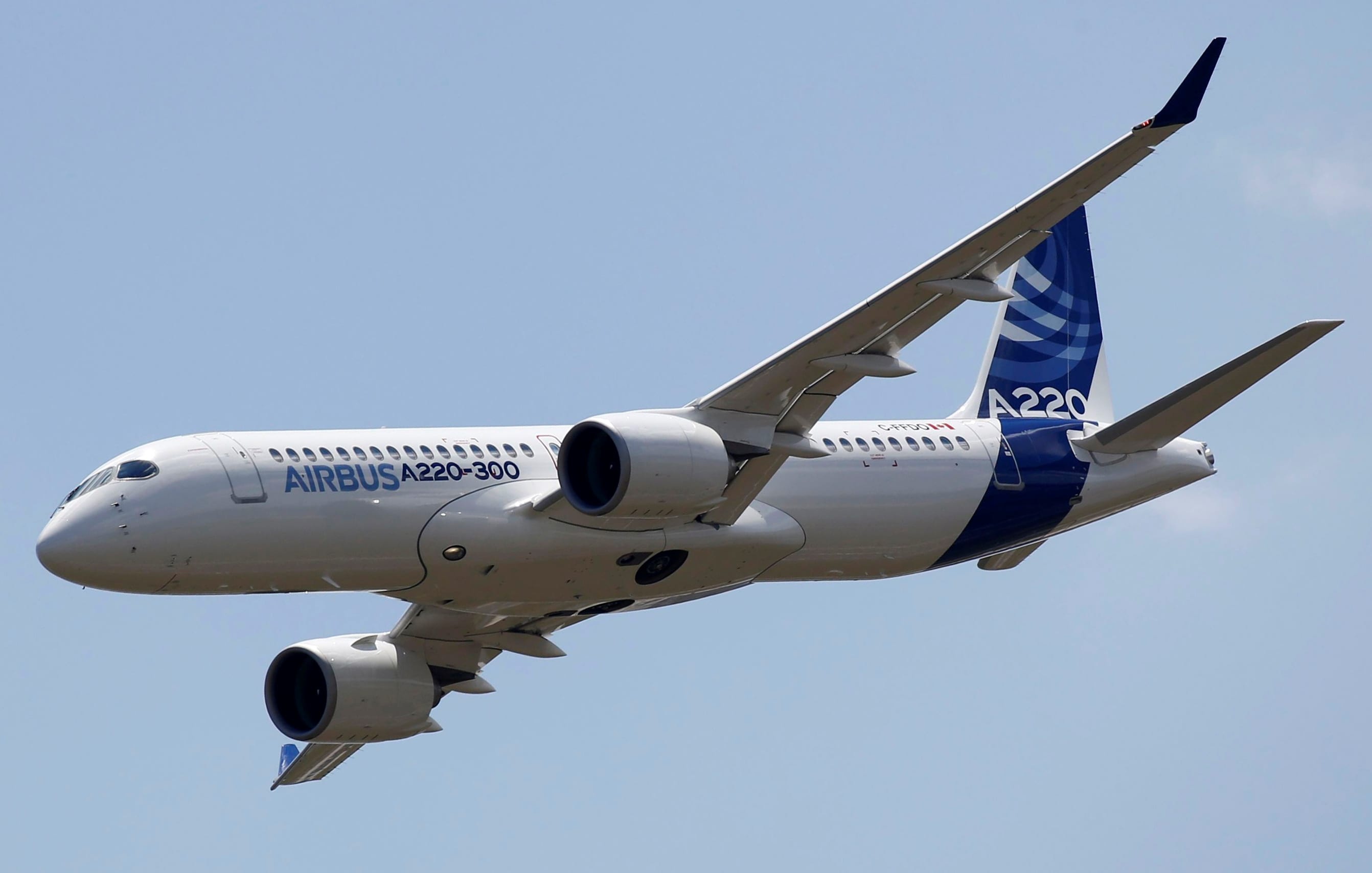 Airbus A220, JetBlue's regional jets, JetBlue agrees to buy, Airbus, 2690x1710 HD Desktop