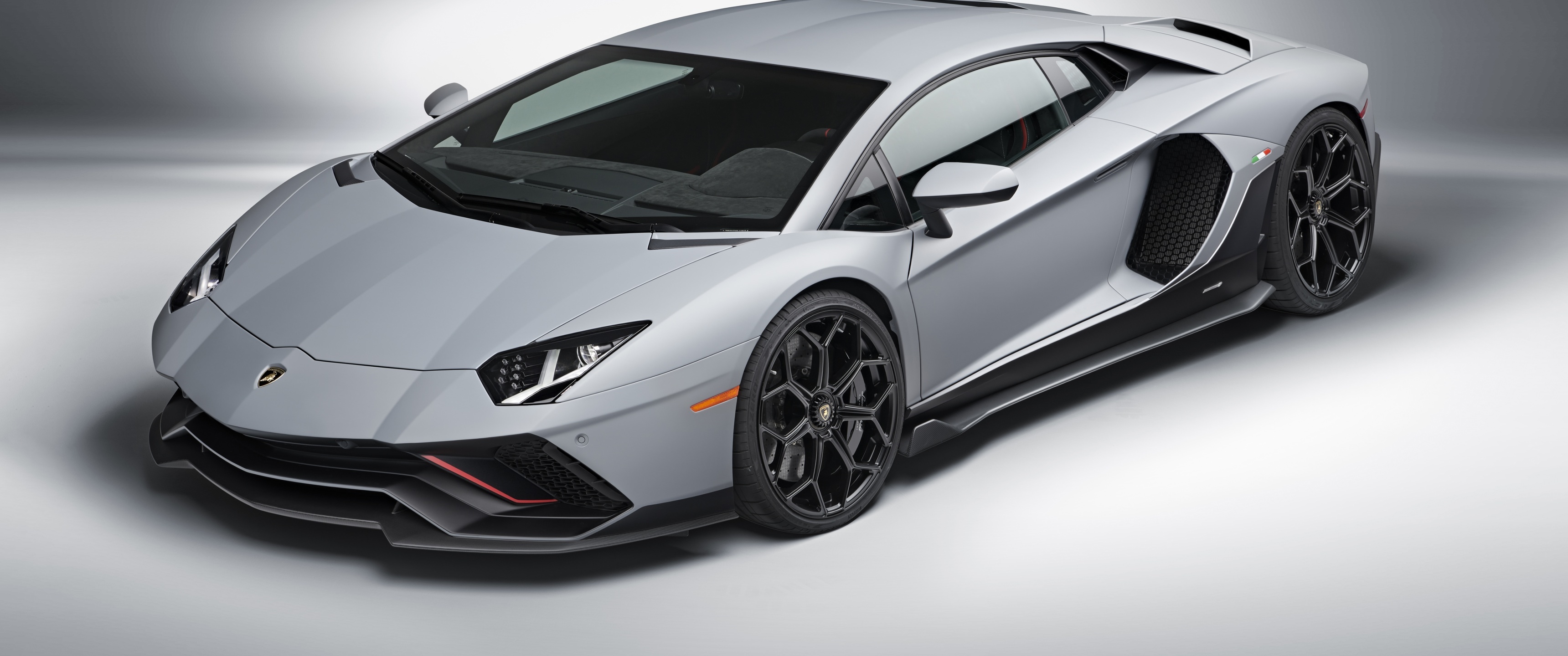 Lamborghini aventador lp, Ultimate performance, 4K supercars, Timeless beauty, 3440x1440 Dual Screen Desktop