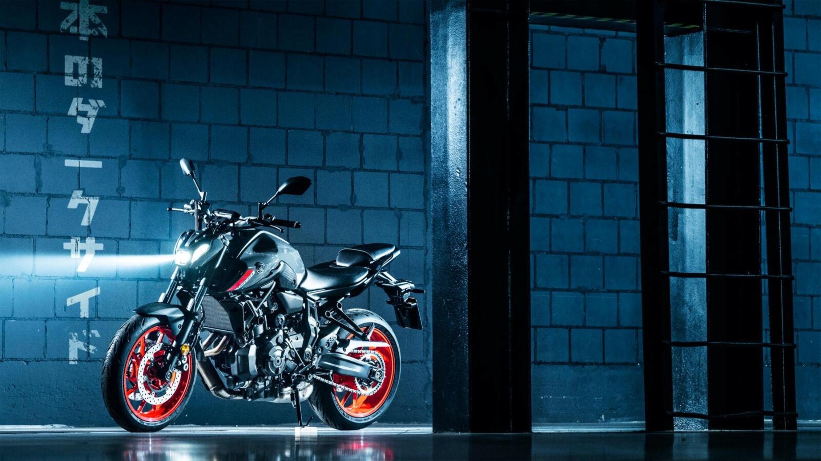 Yamaha MT-07, Blade rider, Motorcycling adventure, Street performance, 2670x1500 HD Desktop