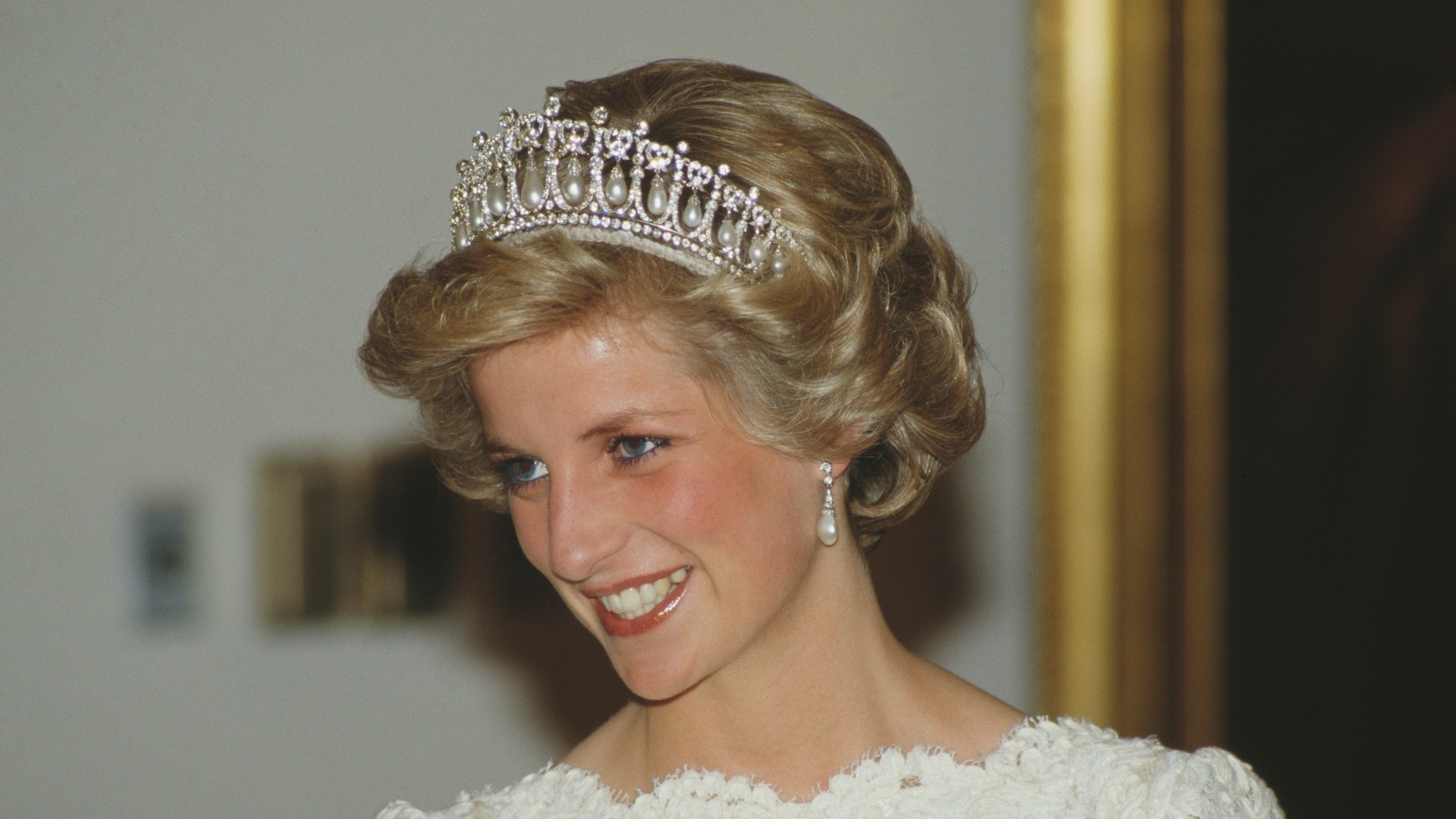 Princess Diana: Diana's activism and glamour made her an international icon and earned her an enduring popularity. 1920x1080 Full HD Background.