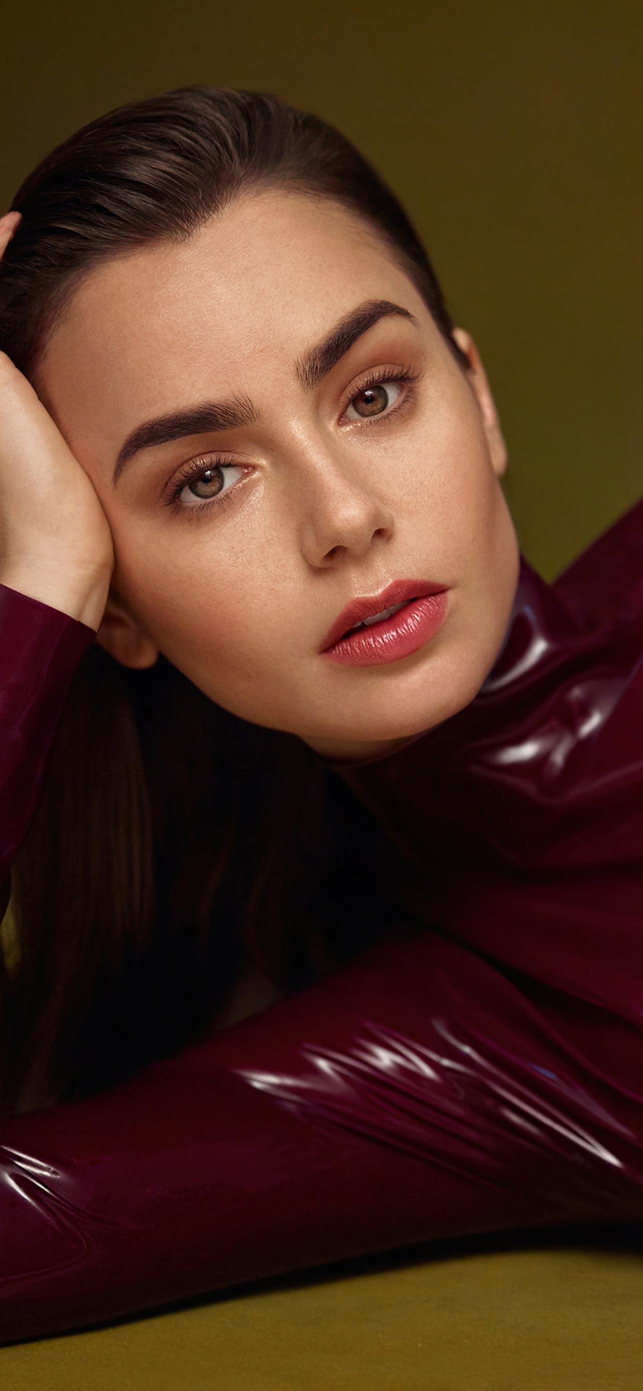 Lily Collins wallpaper, 4K resolution, American actress, Stunning beauty, 1290x2780 HD Phone