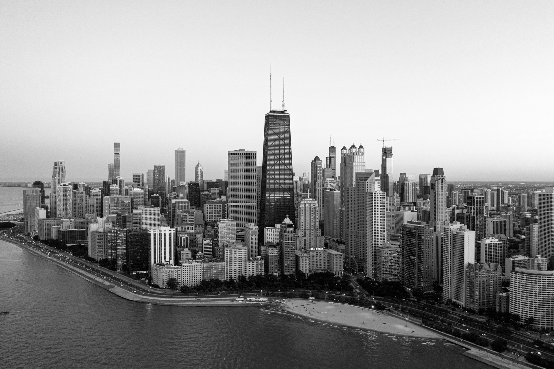 Black and White Chicago Skyline, Transformational buildings, Urban essays, Modern architecture, 1920x1280 HD Desktop