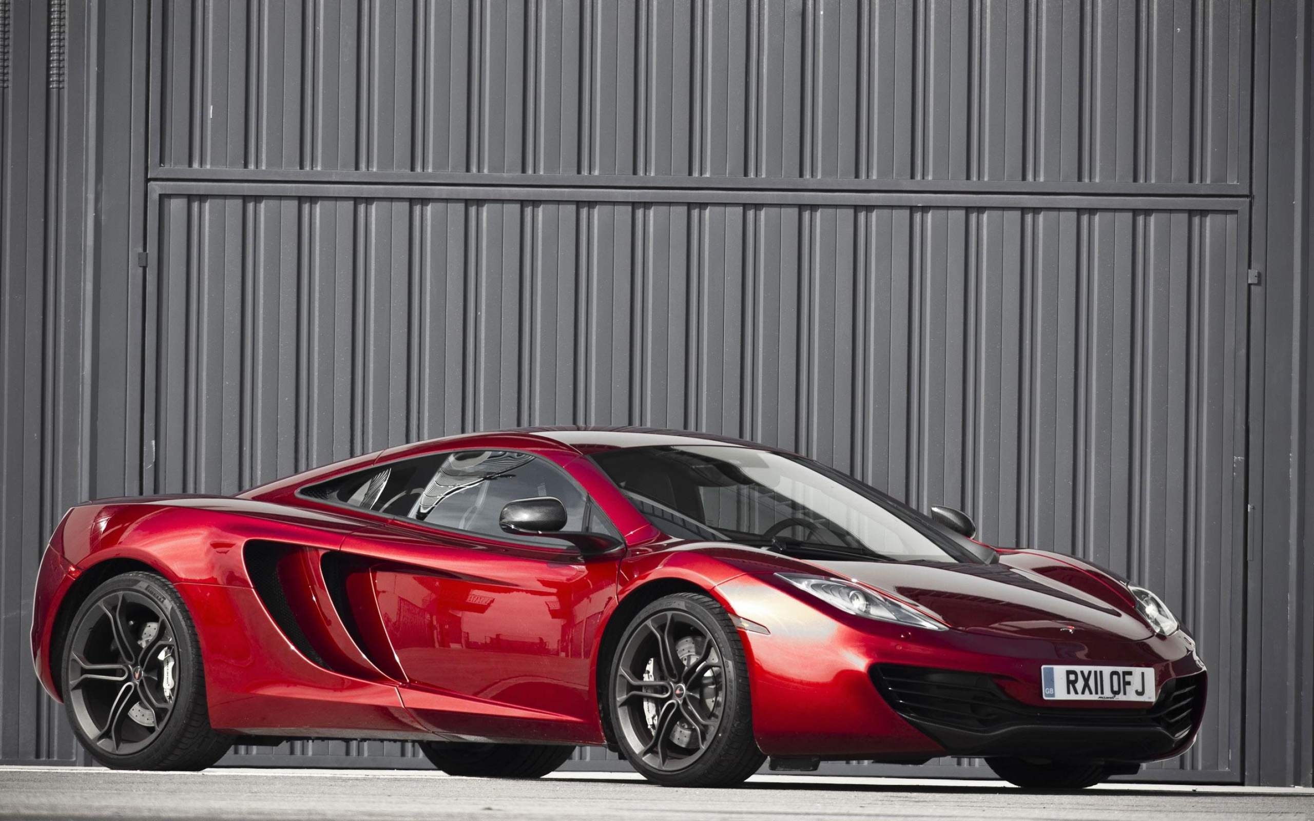McLaren 12C, High-quality beauty, Speed personified, Formula 1 heritage, 2560x1600 HD Desktop