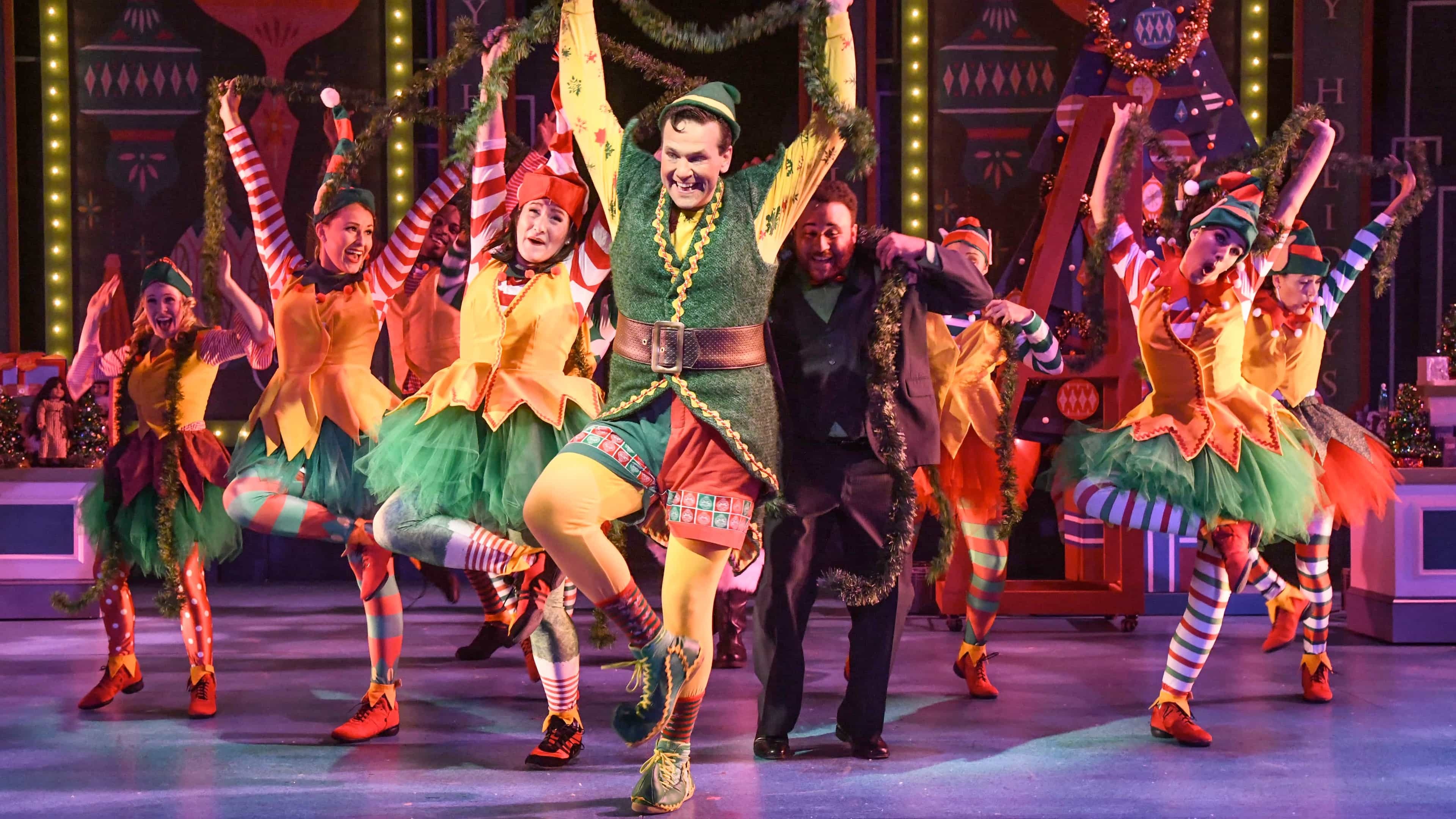 Musical: Elf, Dancing, Ran on Broadway in the Christmas seasons of 2010–11 and 2012–13. 3840x2160 4K Wallpaper.