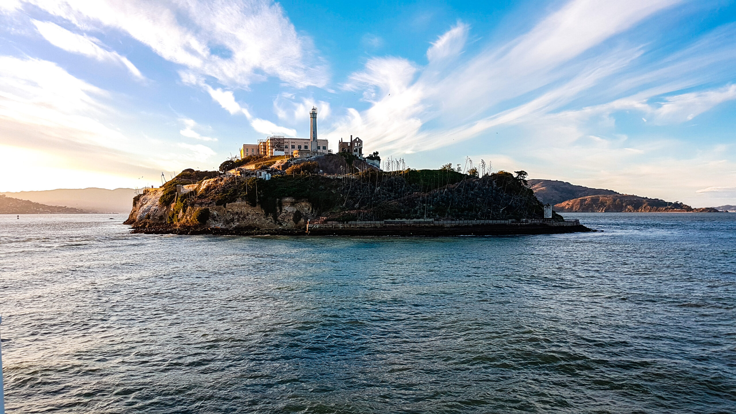 Die Highlights von San Francisco, einschließlich Alcatraz, 2560x1440 HD Desktop
