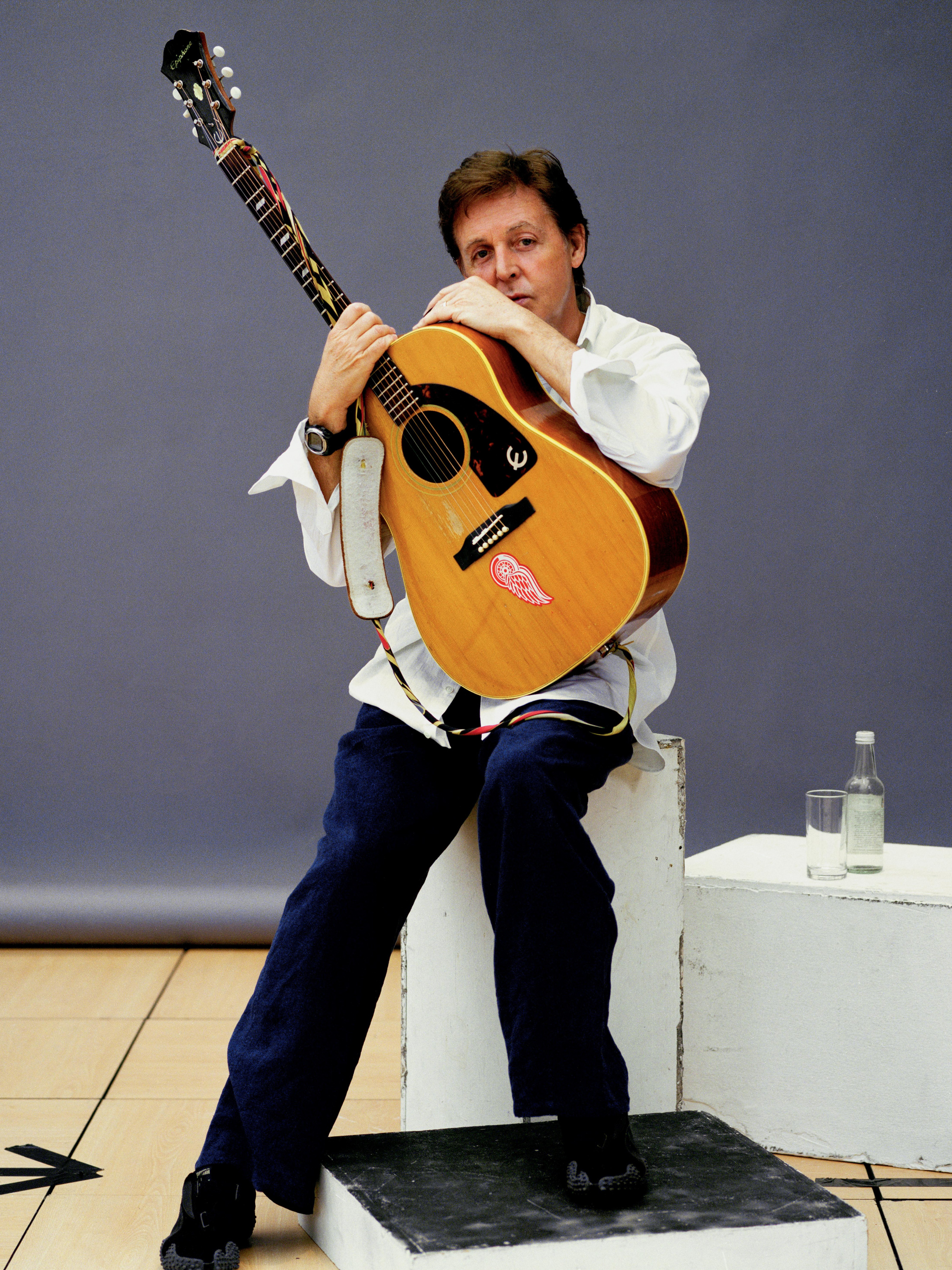 Free download, Paul McCartney, Guitar HD wallpaper, Music and dance, 2050x2740 HD Handy