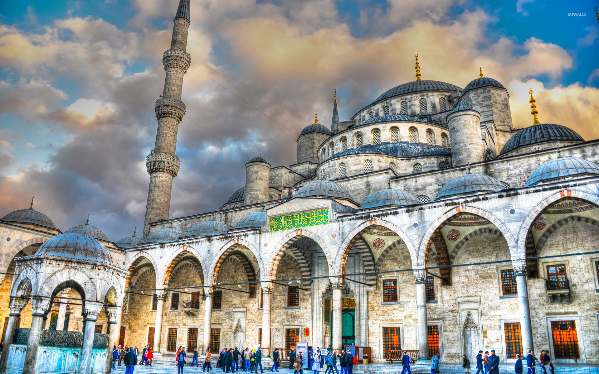 Visitors around Sultan Ahmed Mosque, Wallpaper, World, Istanbul, 1920x1200 HD Desktop