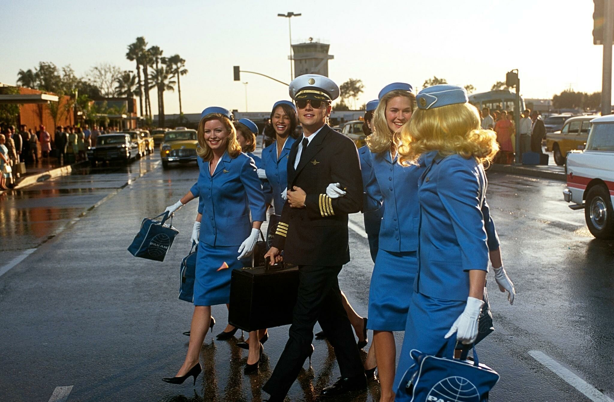 Catch Me If You Can: The screenplay by Jeff Nathanson is based on the "autobiography" of Frank Abagnale. 2050x1350 HD Background.