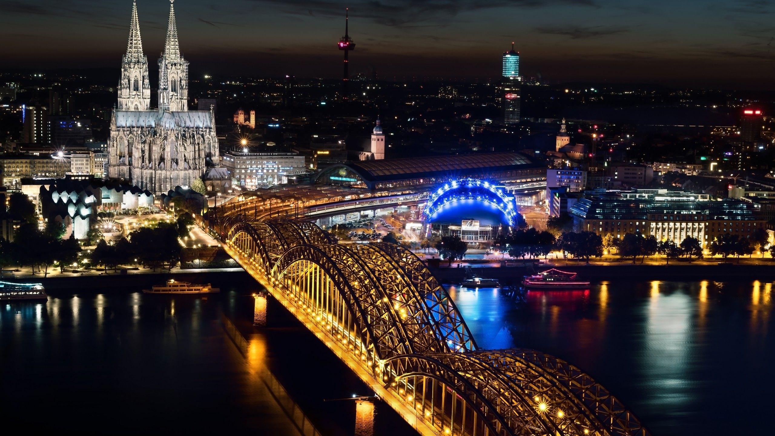 The Rhine River, Cologne Germany, Stunning wallpapers, German beauty, 2560x1440 HD Desktop
