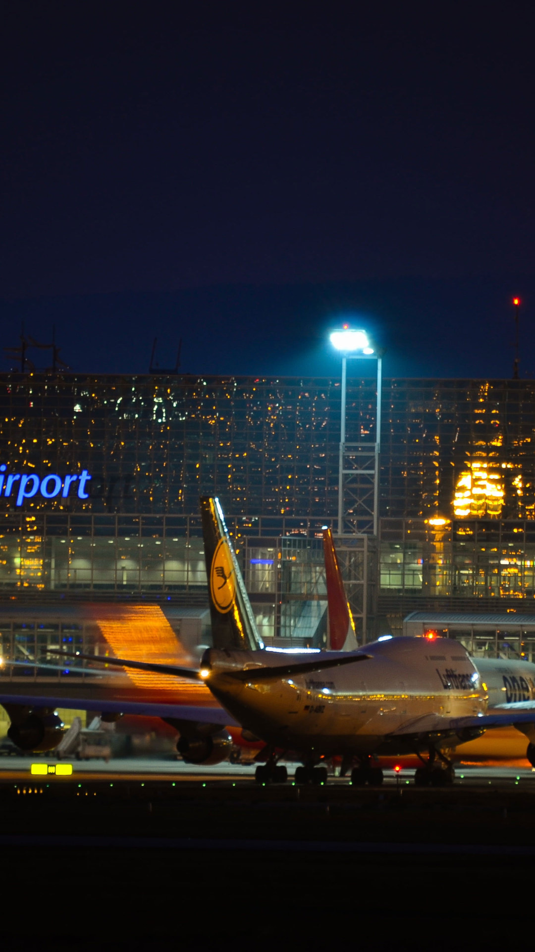 Frankfurt airport view, Boeing aircraft, Aviation photography, Travel memories, 1080x1920 Full HD Handy
