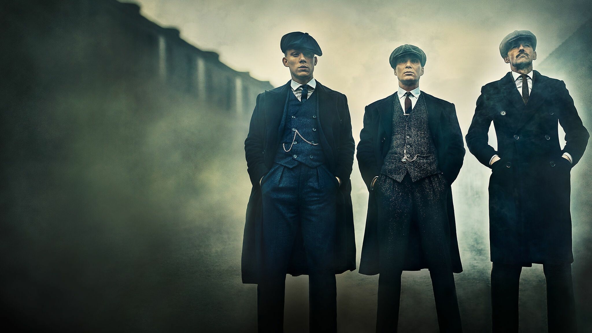 Peaky Blinders: One of the most powerful gangs of the time, run by returning war hero Thomas Shelby and his family. 2050x1160 HD Wallpaper.