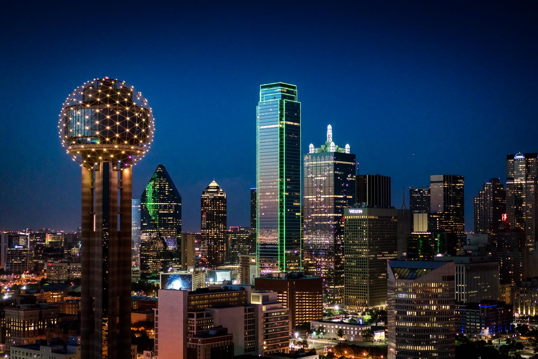 Dallas Altitude, Awe-Inspiring Perspective, Breathtaking Views, 2050x1370 HD Desktop