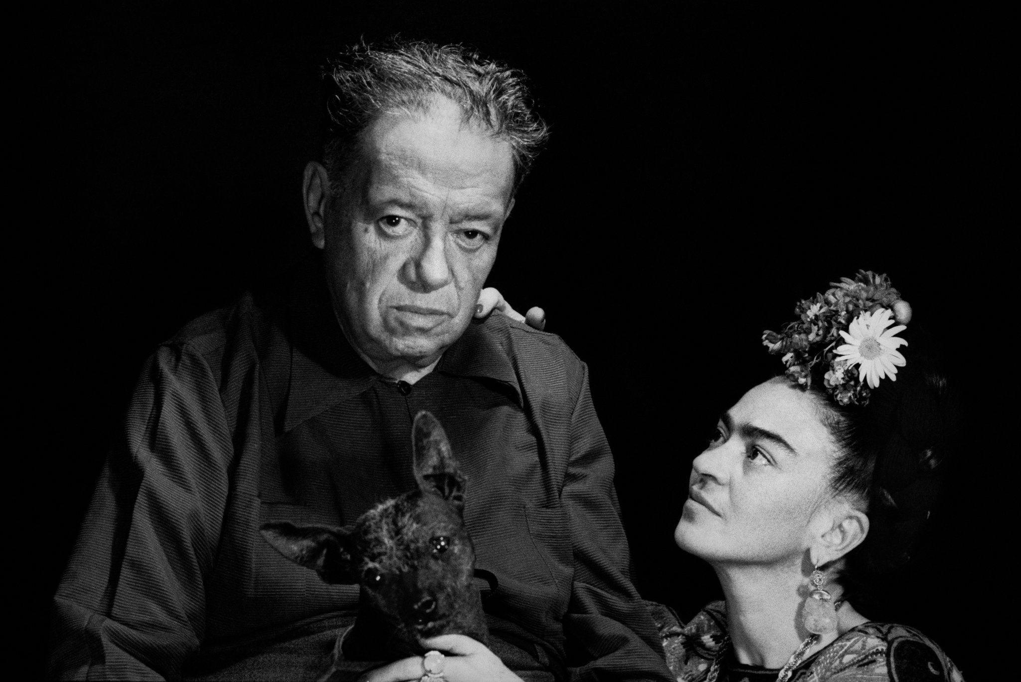 Frida Kahlo, Love and psyches, New York Times, Capturing, 2050x1370 HD Desktop