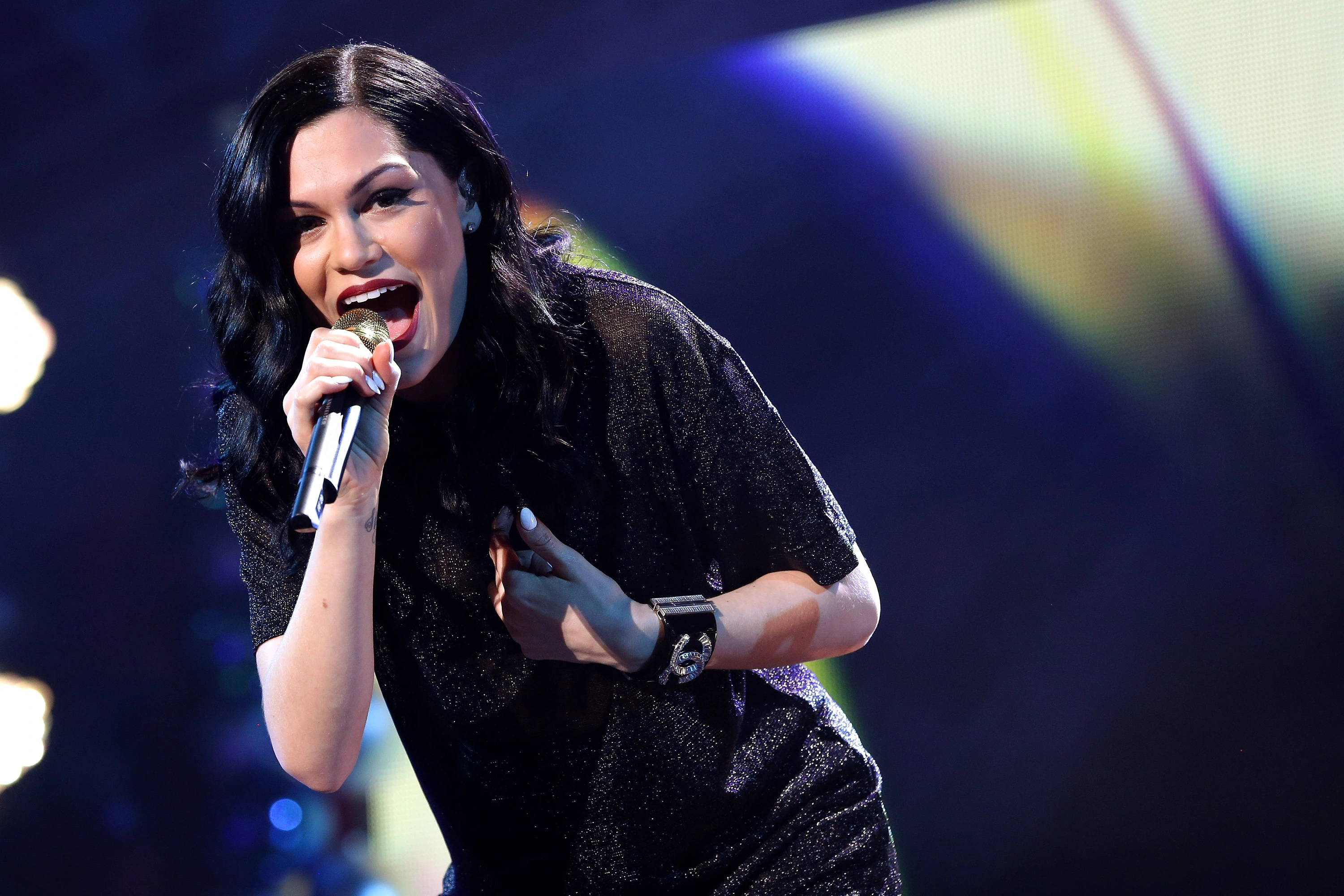Jessie J, Party in the paid, Rent for 3 years, 3000x2000 HD Desktop