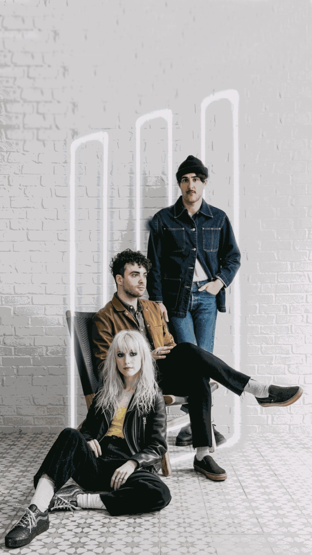 Paramore: Riot!, Certified platinum by the Recording Industry Association of America. 1080x1920 Full HD Wallpaper.