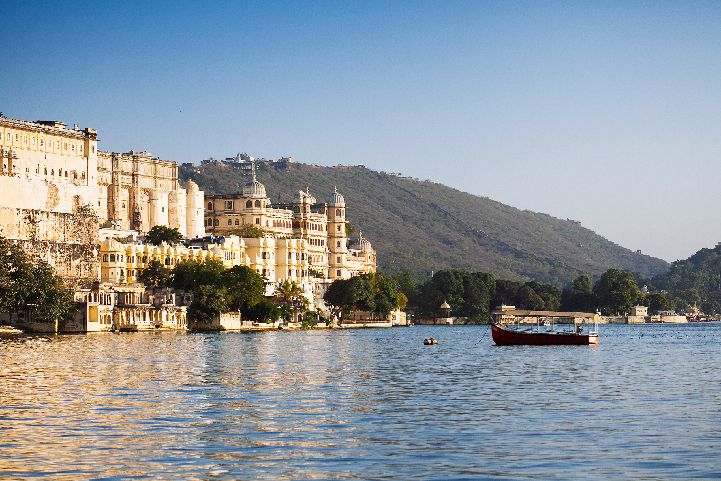Lake Pichola, Udaipur attractions, Ticket discounts, Travel tips, 2500x1670 HD Desktop