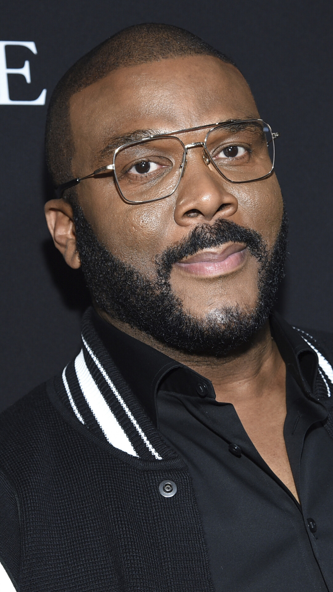 Tyler Perry, Entertainment news, Celebrity updates, Captivating performances, 1080x1920 Full HD Phone