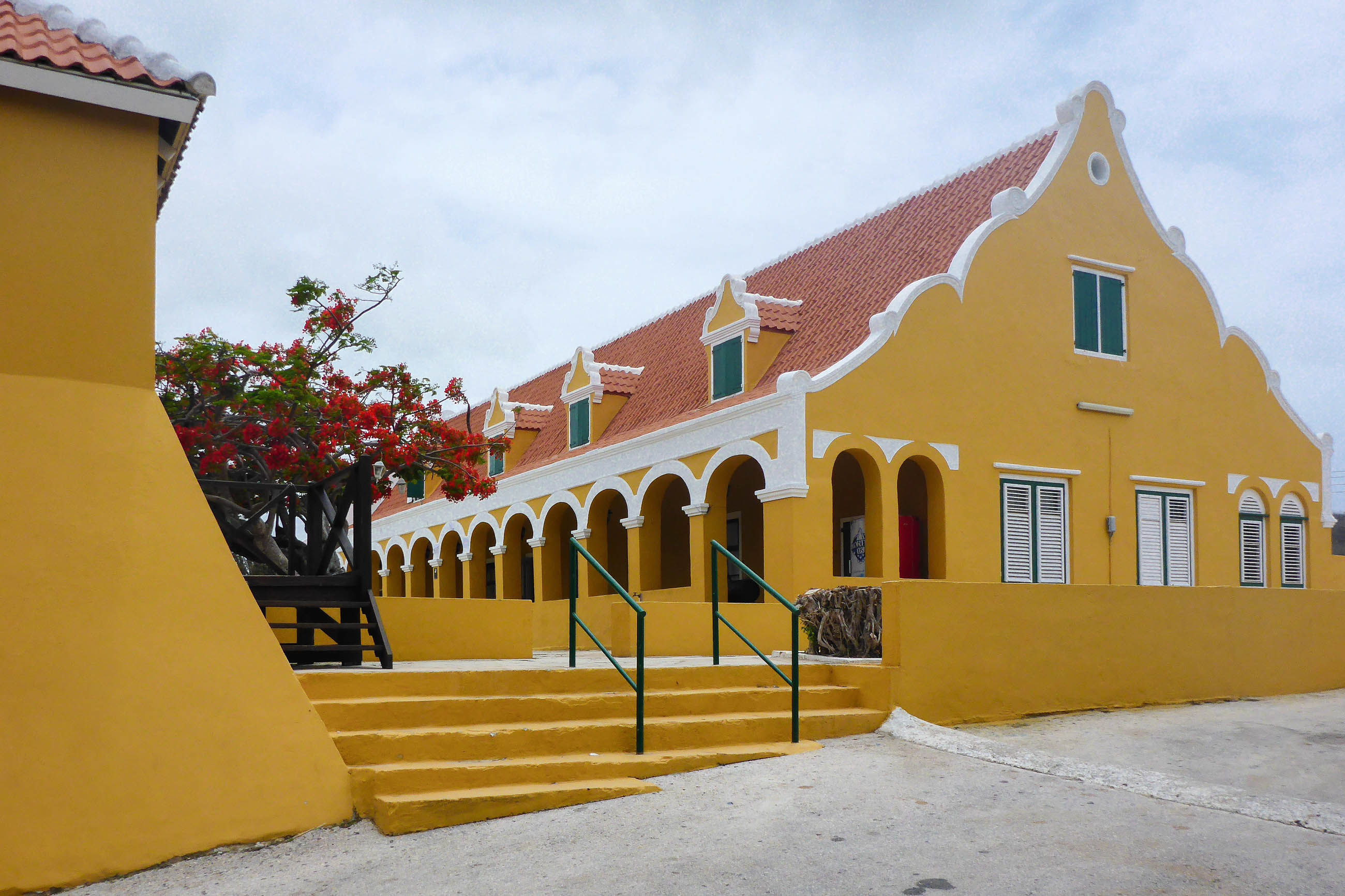Curacao country houses, Cultural heritage, Charming architecture, Authentic experience, 2600x1740 HD Desktop
