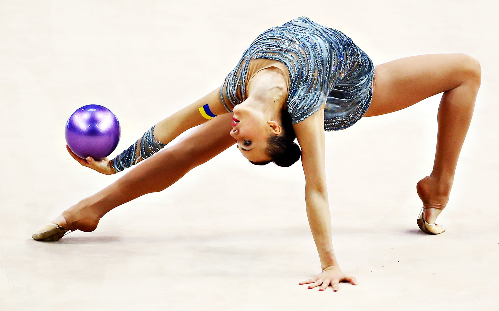 Rhythmic Gymnastics: Hanna Rizatdinova, A Ukrainian individual gymnast, The 2016 Olympic bronze medalist. 2050x1280 HD Wallpaper.