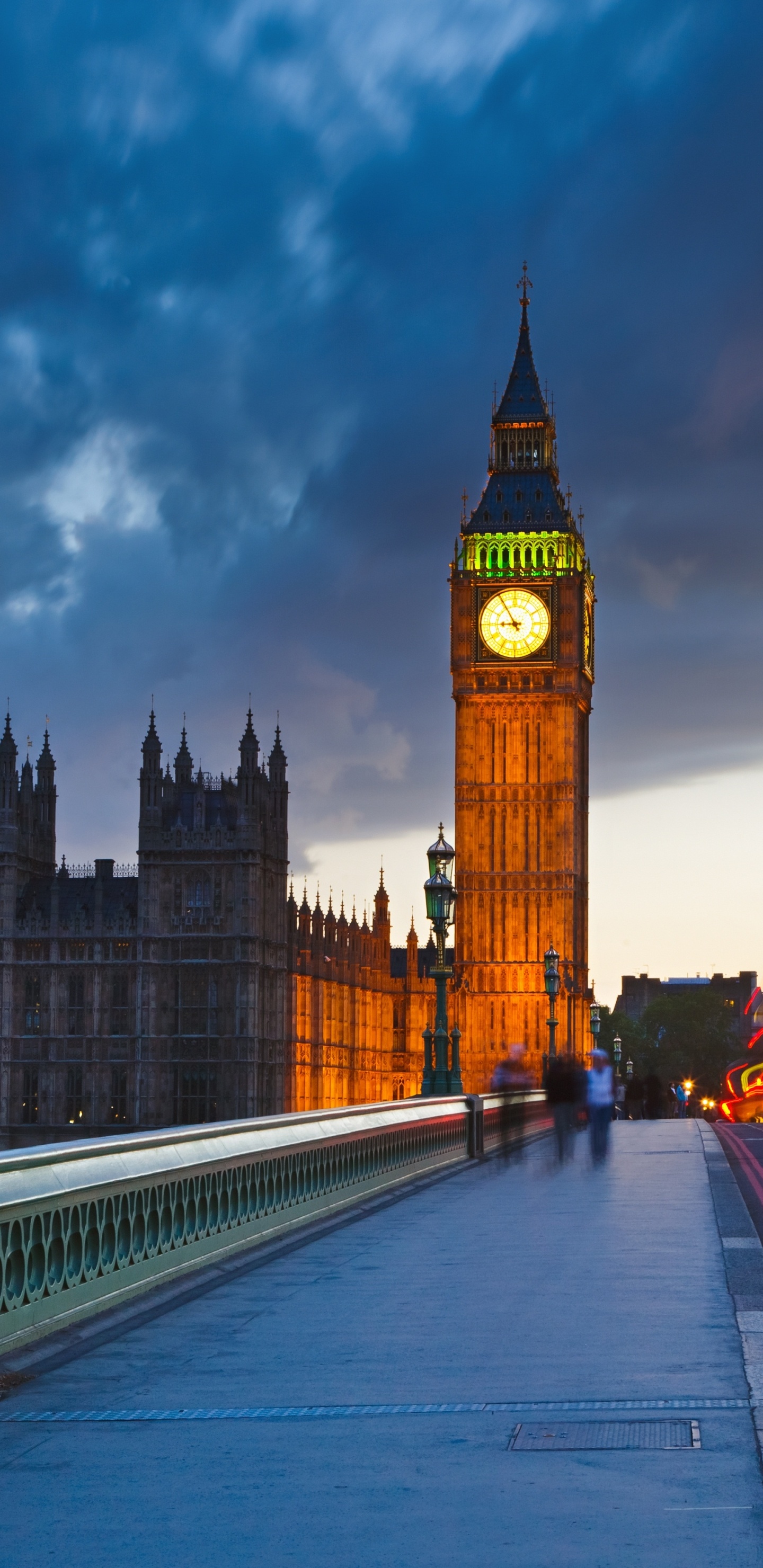 London: The Great Clock of Westminster. 1440x2960 HD Background.
