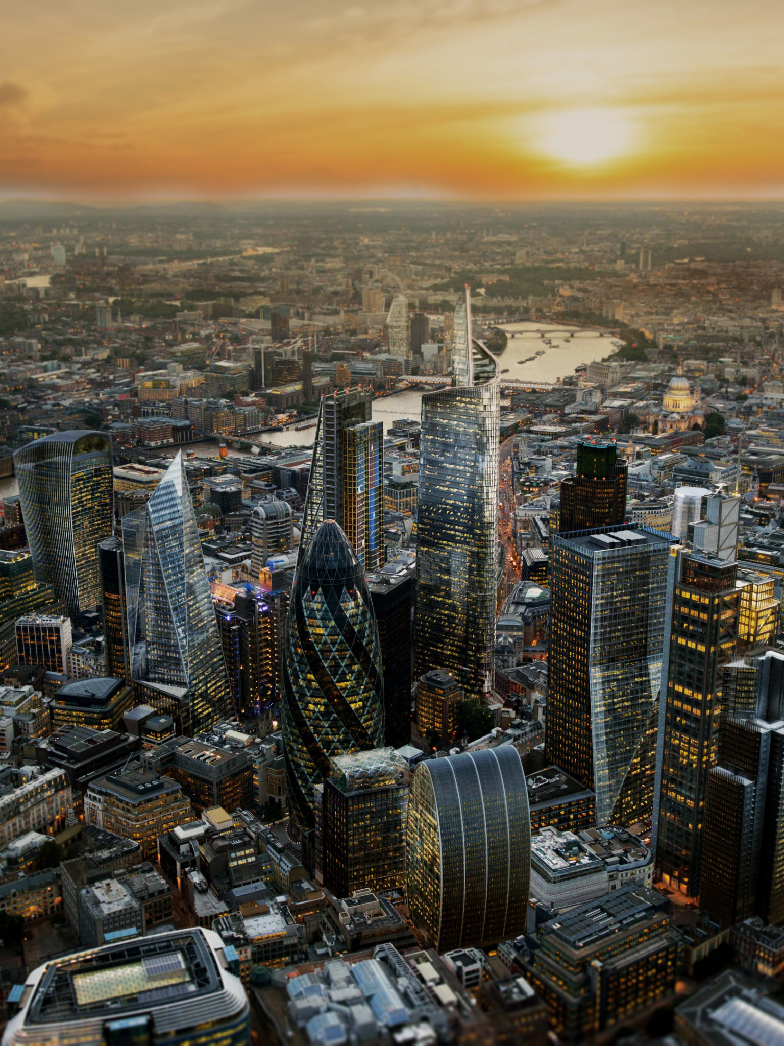 London skyline, UK travel, City views, New York skyline, 1540x2050 HD Handy