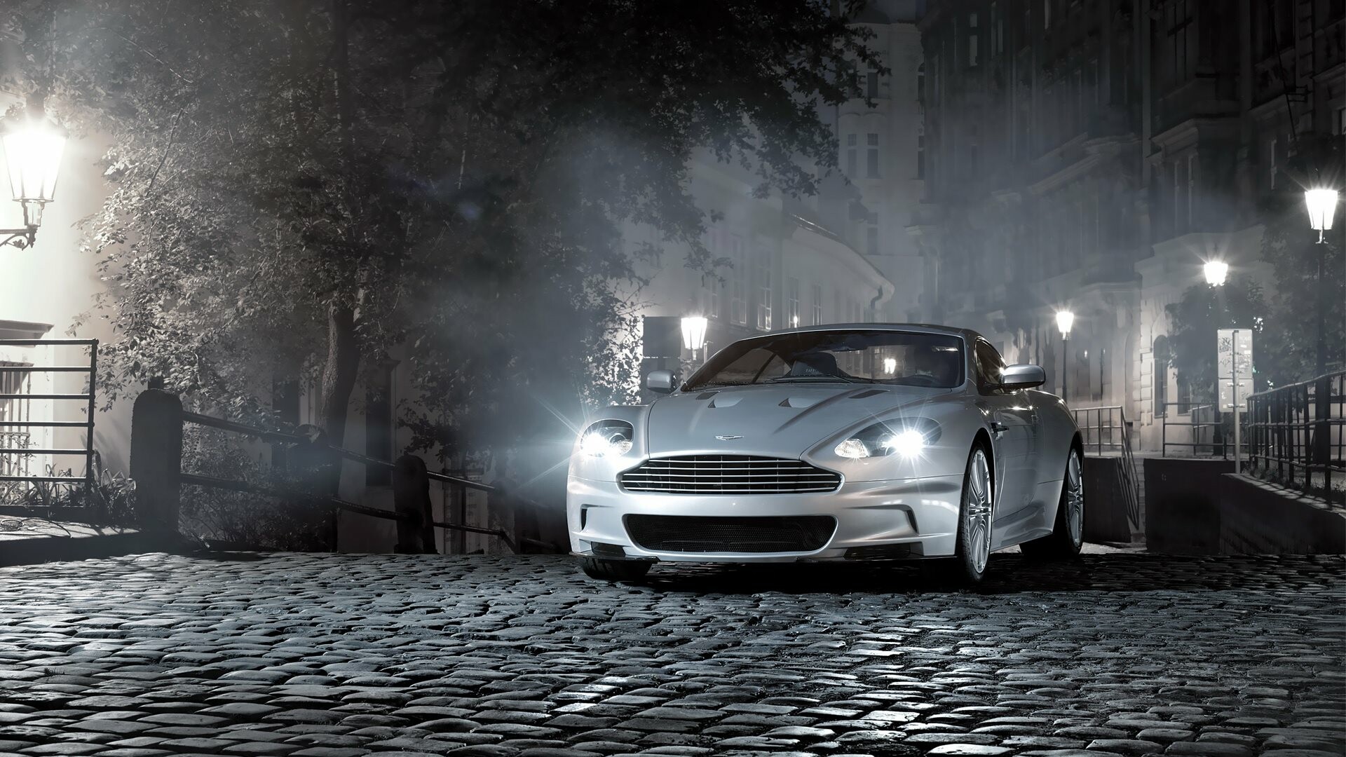 Aston Martin: One of the most prestigious British sports car brands. 1920x1080 Full HD Background.