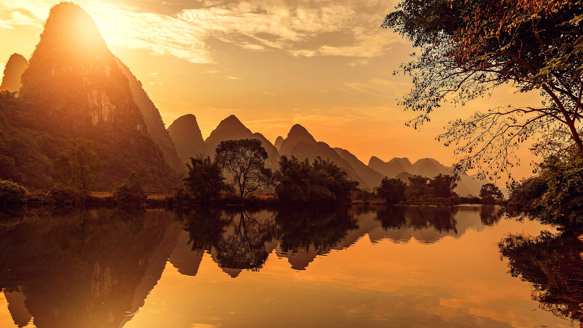 Li River Guilin, Sunset views, Windows 10 spotlight, Chinese beauty, 1920x1080 Full HD Desktop
