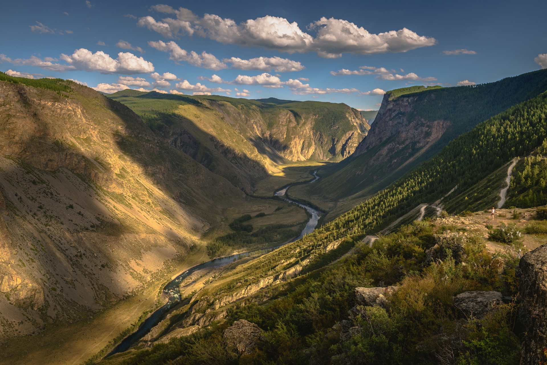 Altai Mountains, Breathtaking landscape wallpapers, Nature's beauty, Valley paradise, 1920x1290 HD Desktop