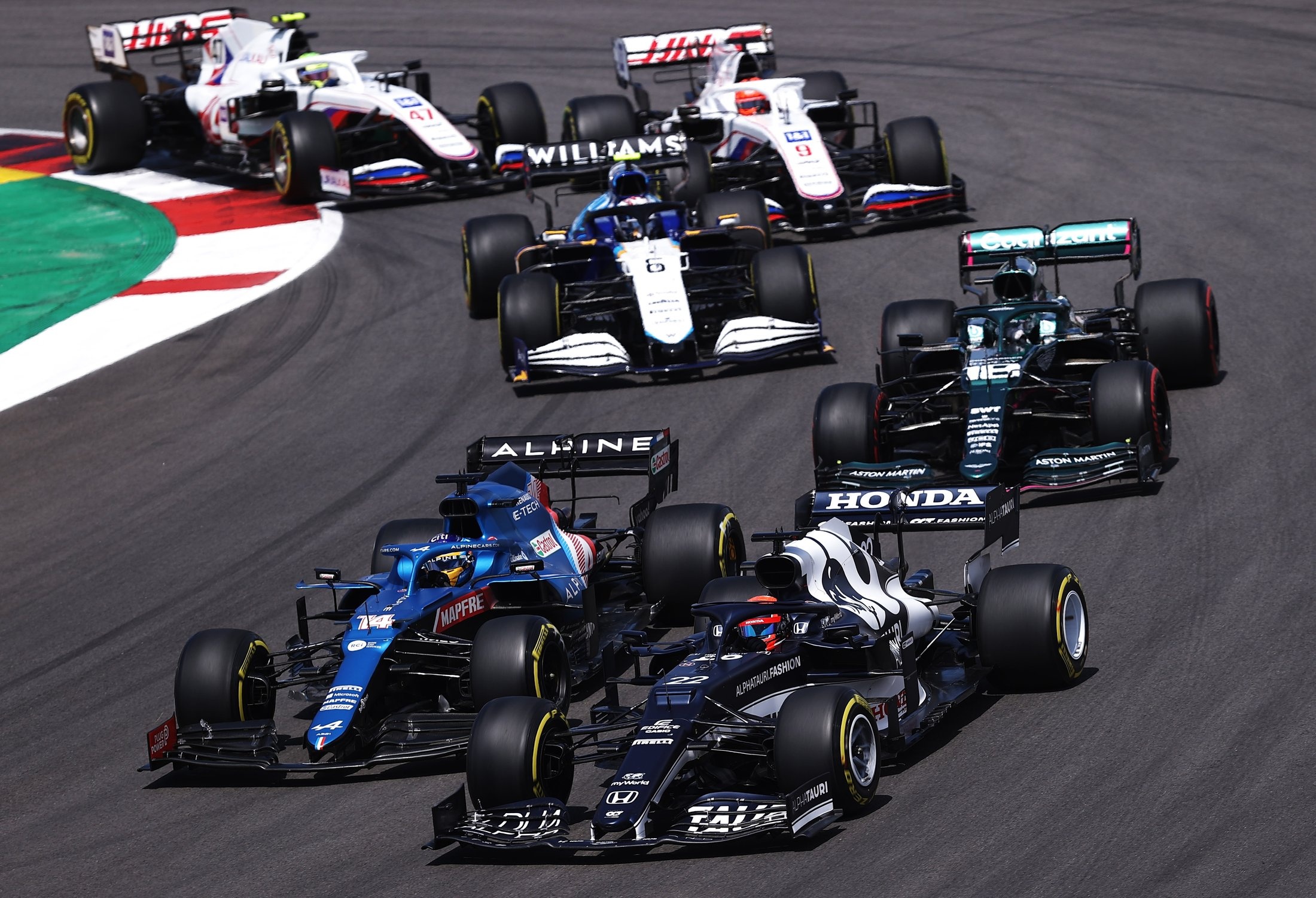 Portuguese Grand Prix, Race day, Formula 1 reg, 2200x1510 HD Desktop
