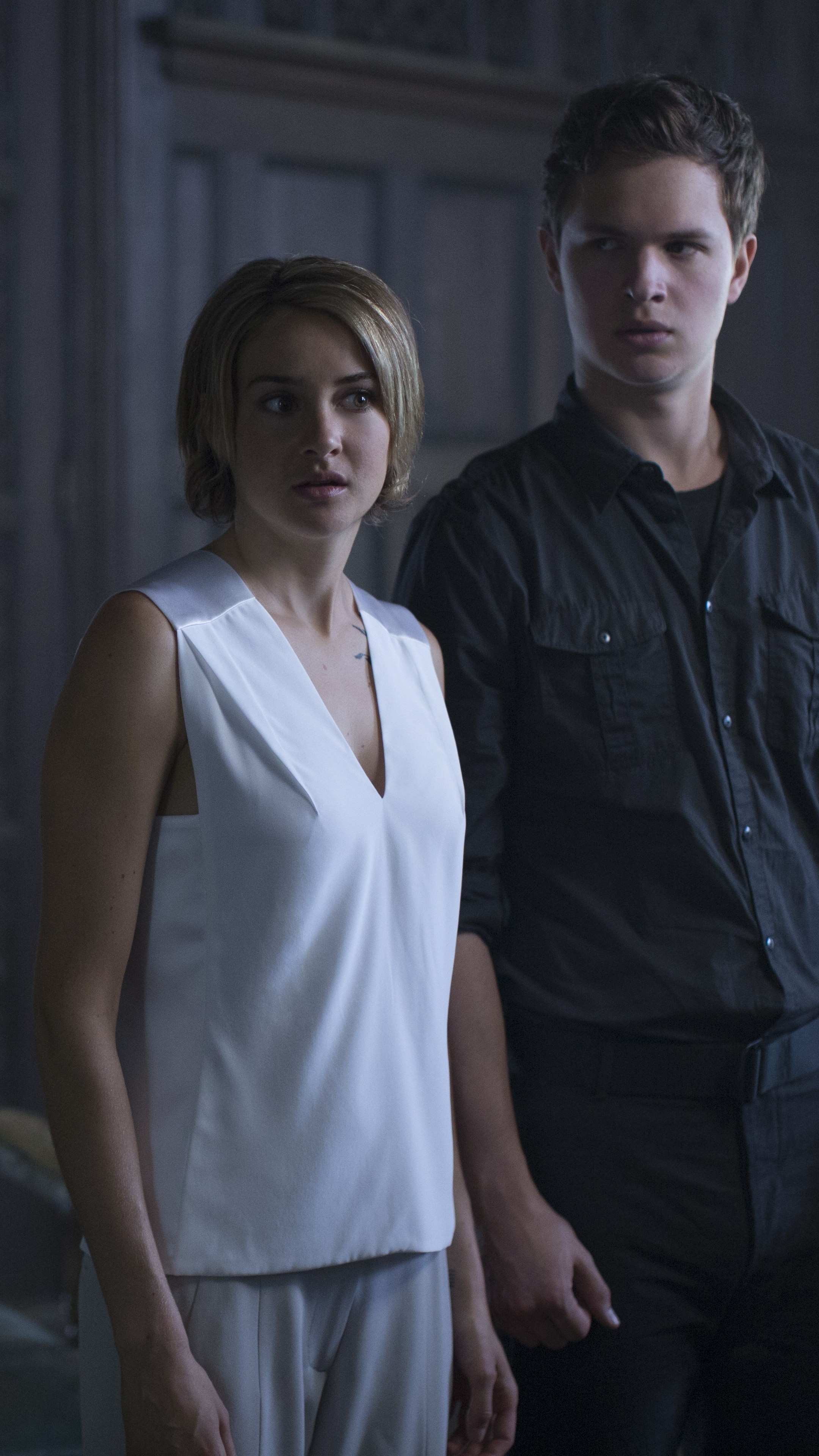 Divergent series Allegiant, Shailene Woodley ansel Elgort, 2160x3840 4K Phone