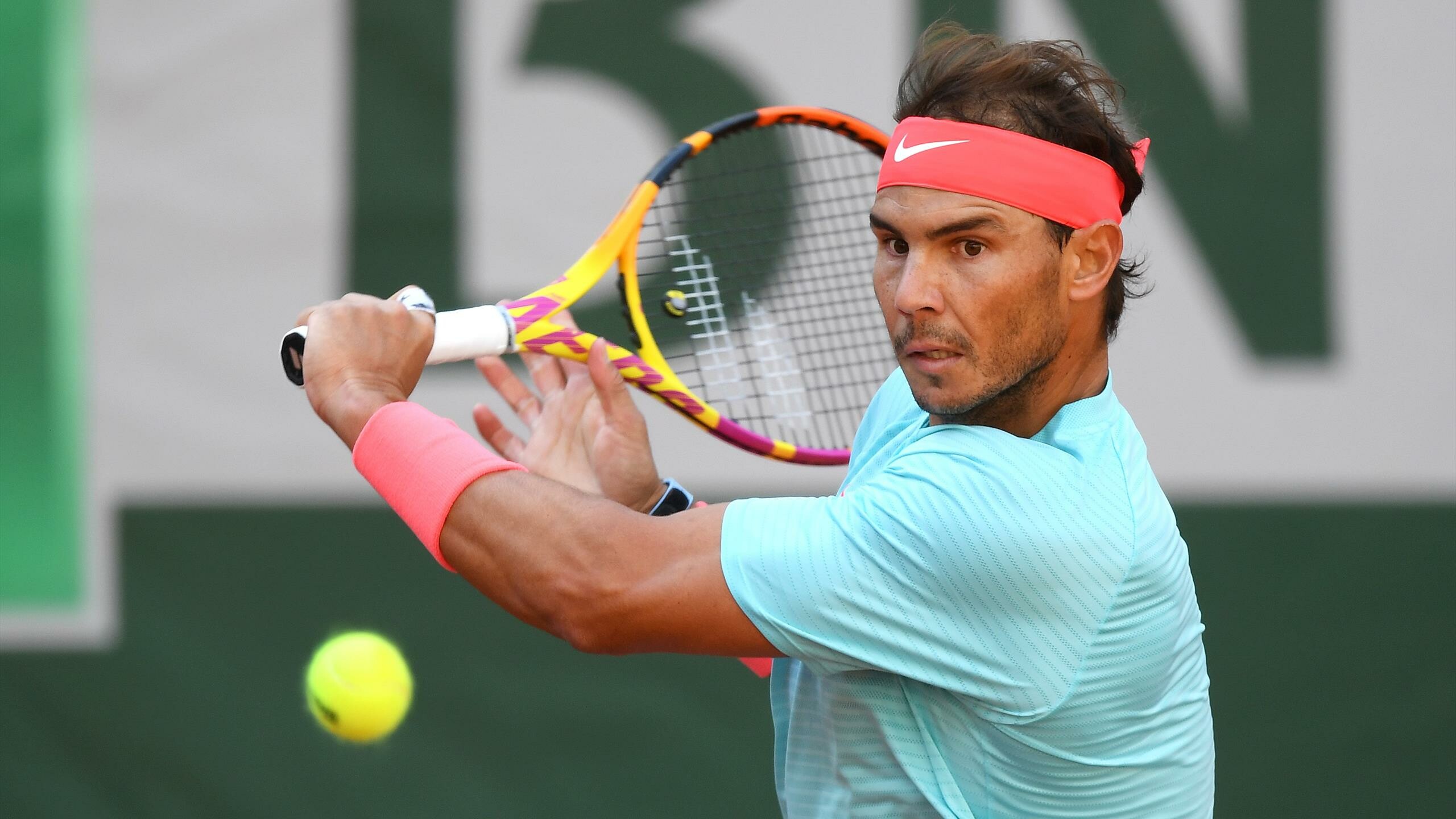 Rafael Nadal: Won the men's singles tennis title at the 2012 French Open, Roland Garros. 2560x1440 HD Background.