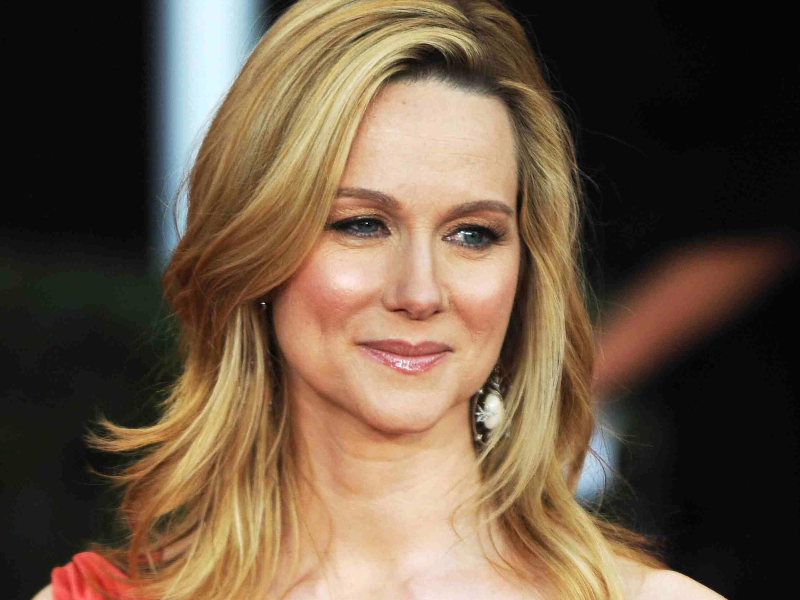 Laura Linney, Cute actress, Latest pictures, Sexy wallpapers, 2560x1920 HD Desktop