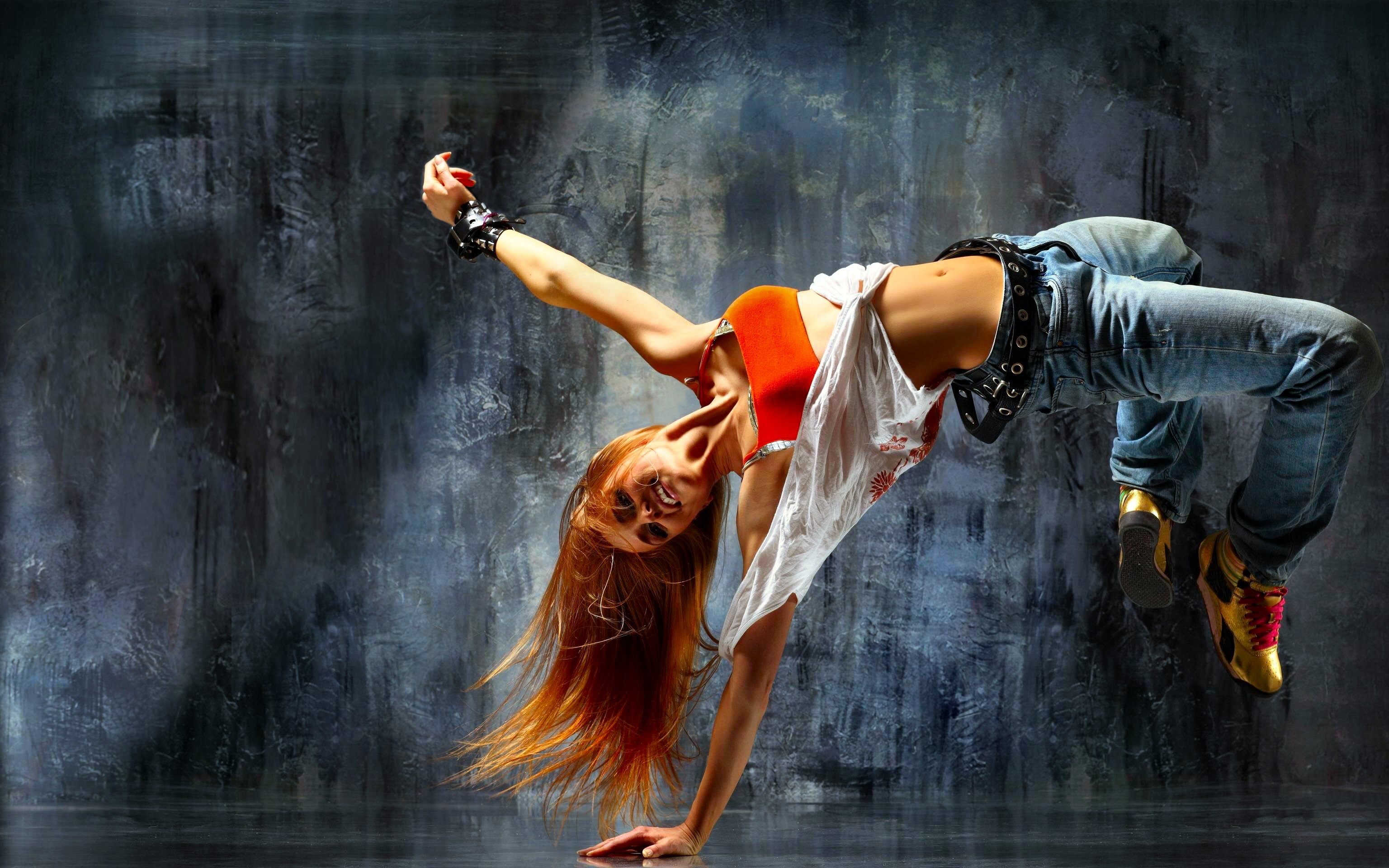 Street Dance: Breakdance, Hip hop, Urban, An informal style involving a variety of moves. 3080x1920 HD Wallpaper.