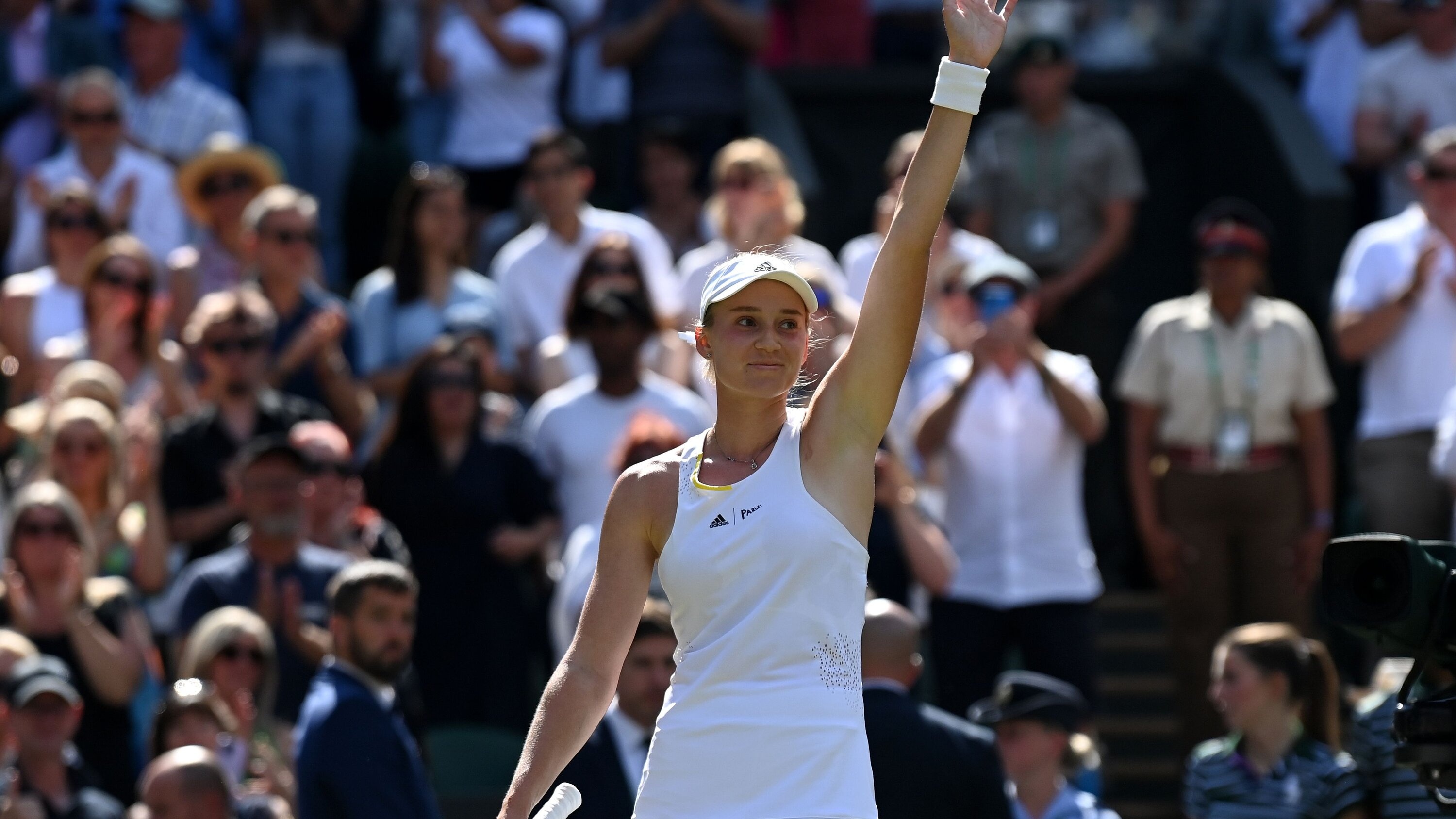 Elena Rybakina, Wimbledon, Grand Slam title, 3000x1690 HD Desktop