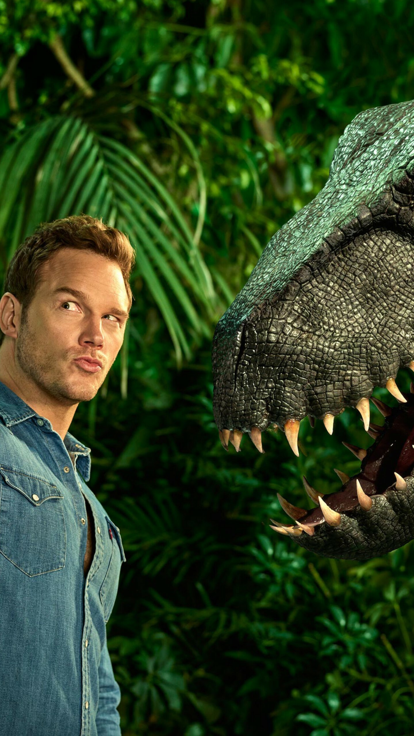 Jurassic World: Fallen Kingdom, Chris Pratt, A fictional character, Dinosaur. 1440x2560 HD Wallpaper.
