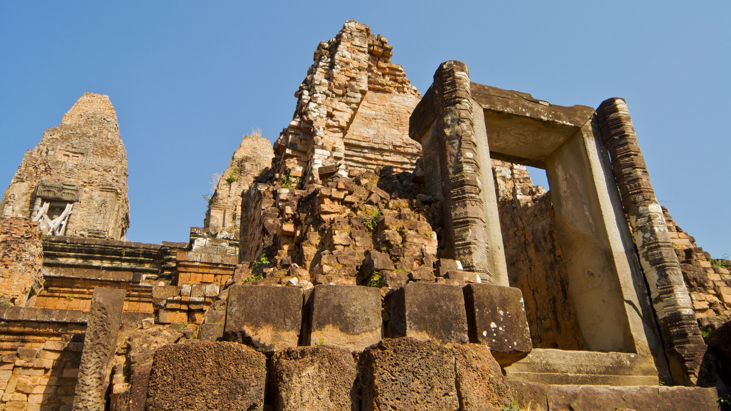 Angkor temples, Siem Reap travel guide, Cambodia's ancient ruins, Cultural heritage, 2560x1440 HD Desktop