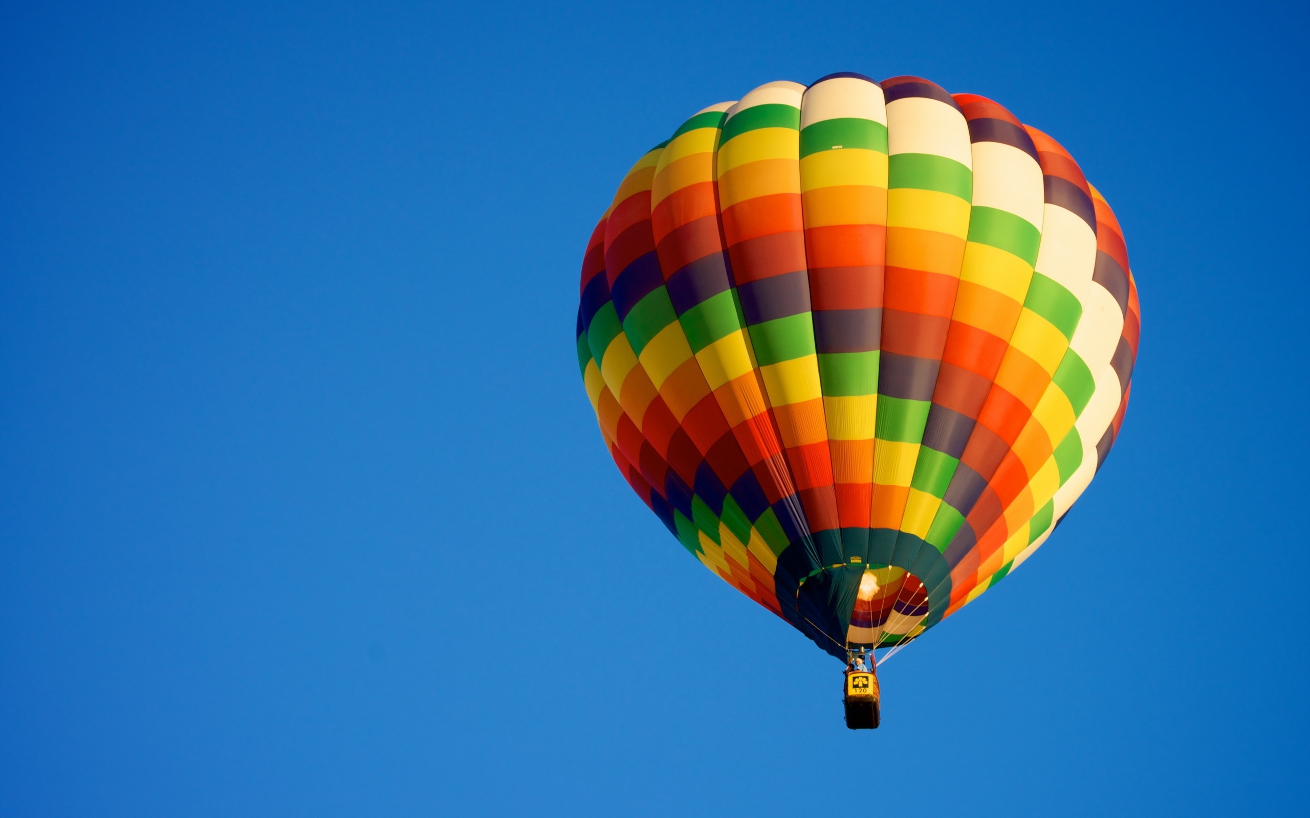 Hot Air Balloon: Sky Conquest, Recreation And Air sports, Wind Strength. 2560x1600 HD Wallpaper.