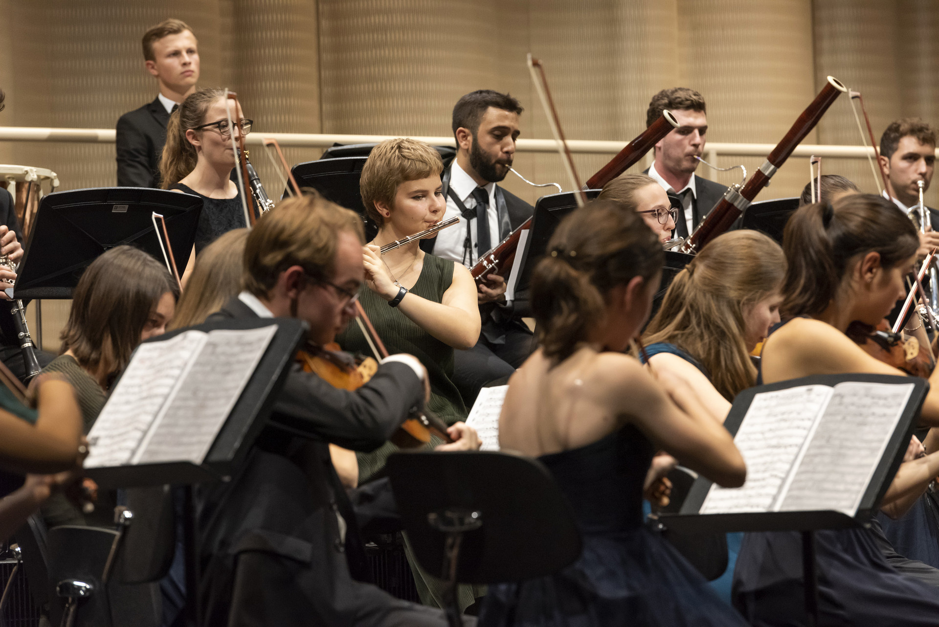 Orchestra: PreCollege Orchestra, Zurich University of the Arts, Playing orchestral solos. 1920x1290 HD Wallpaper.