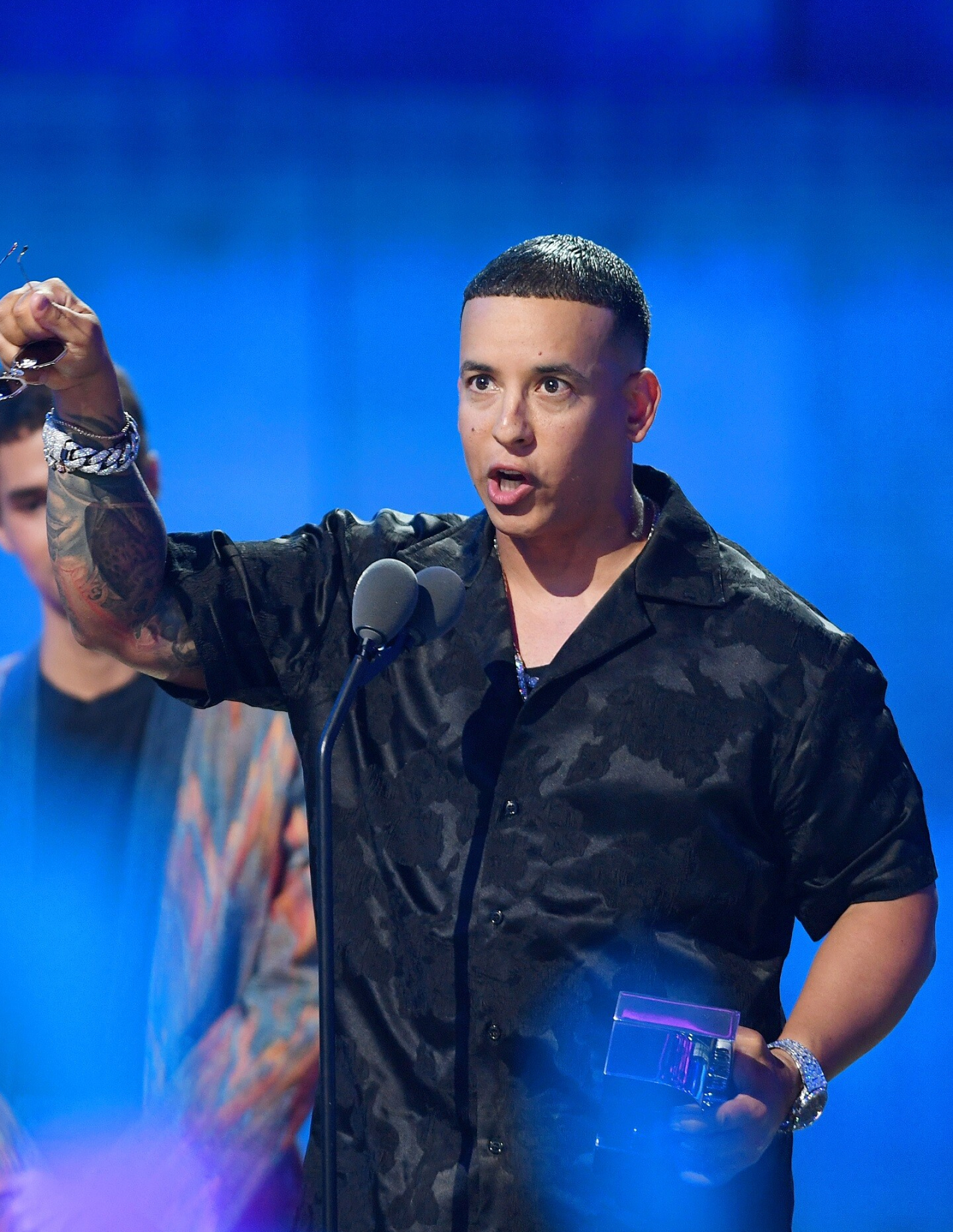 Daddy Yankee: Premios Juventud award show, Ramón Luis Ayala Rodríguez. 1600x2070 HD Wallpaper.