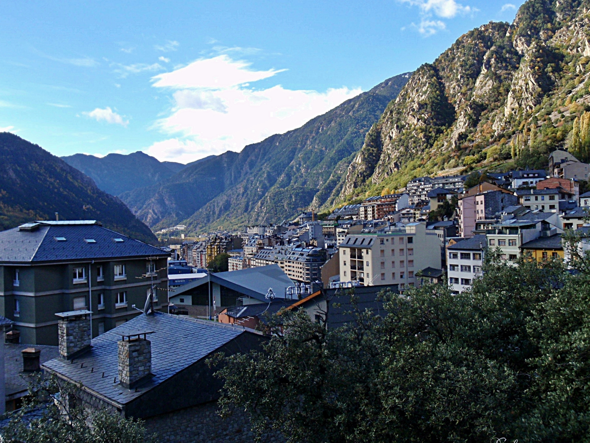 Andorra photo essay, Sihpromatum travel story, Captivating visuals, Cultural exploration, 2050x1540 HD Desktop
